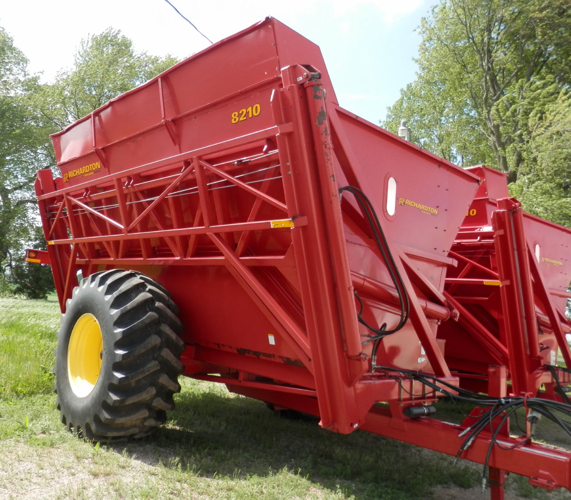 RICHARDTON 8210H-900 DUMP CART