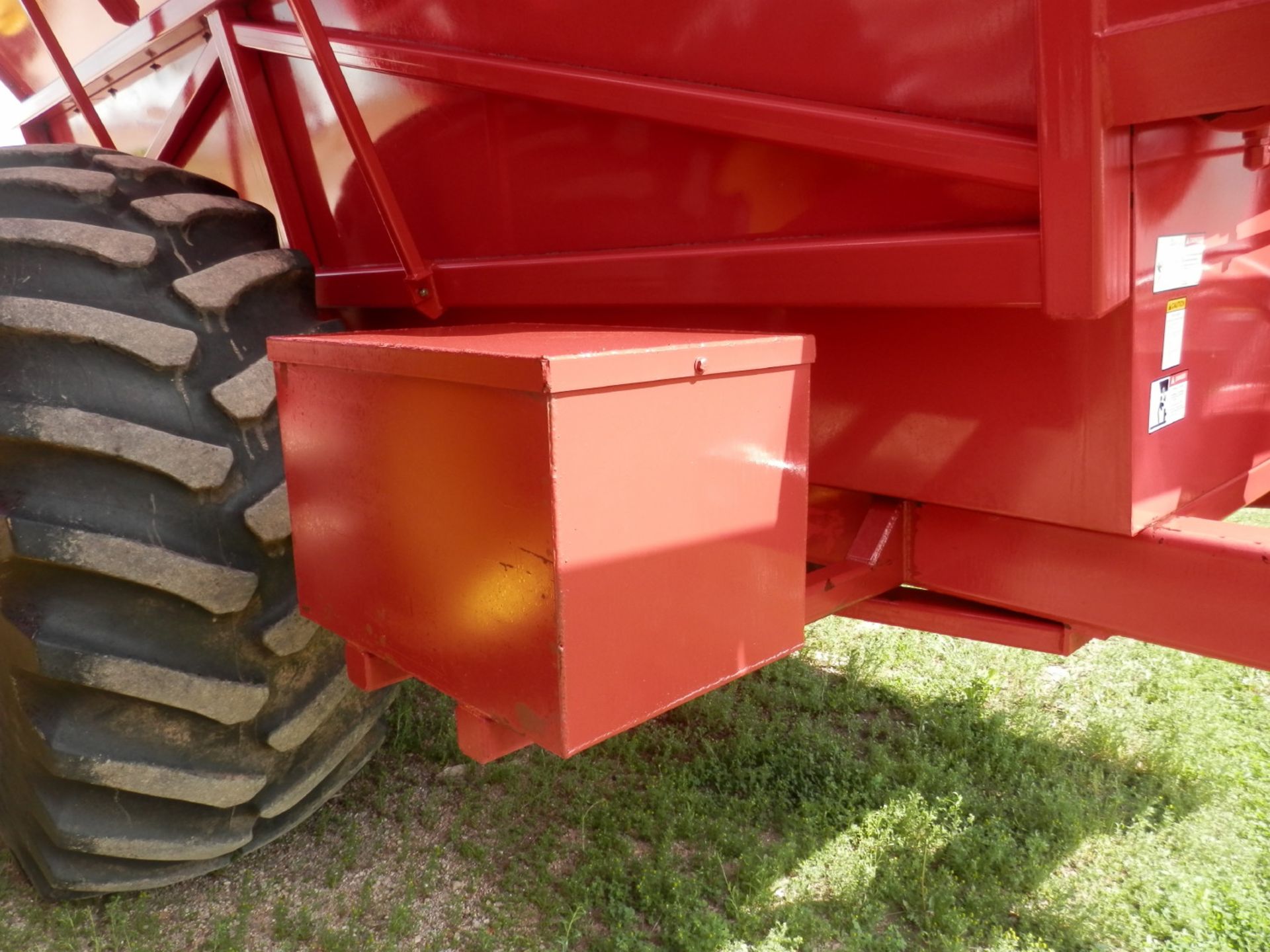 RICHARDTON 8210H-900 DUMP CART - Image 7 of 10