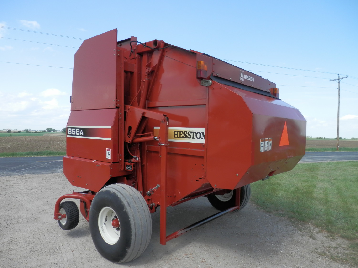 Agco Hesston 856A Round Baler, Dual Guide Wheels, Power Bale Kicker ...