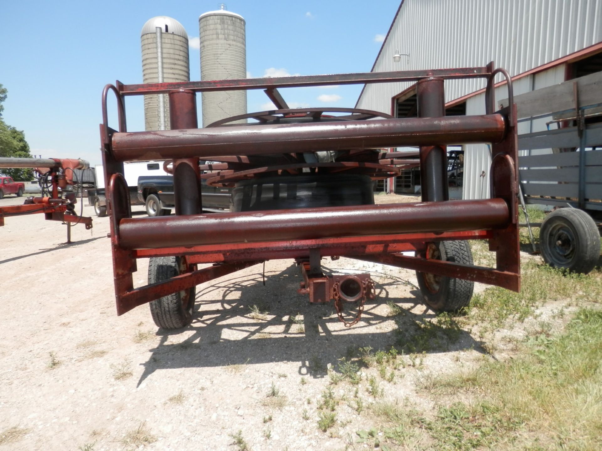 TWIN HORIZONTAL POWER ROLL HOSE REEL CART - Image 3 of 5