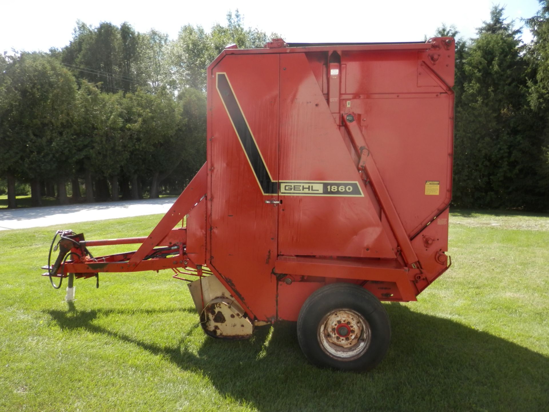 GEHL 1860 TDC ROUND BALER - Image 5 of 6