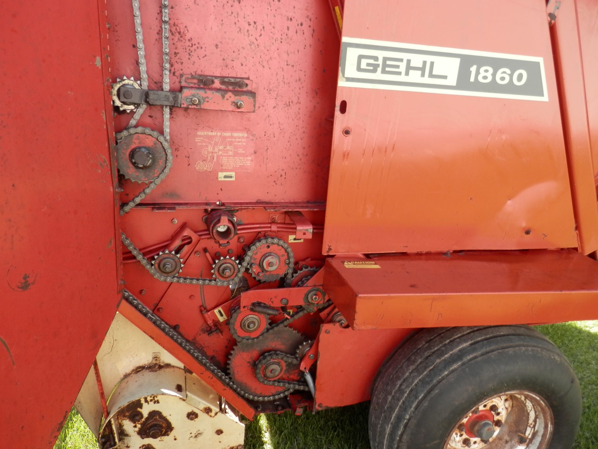 GEHL 1860 TDC ROUND BALER - Image 6 of 6