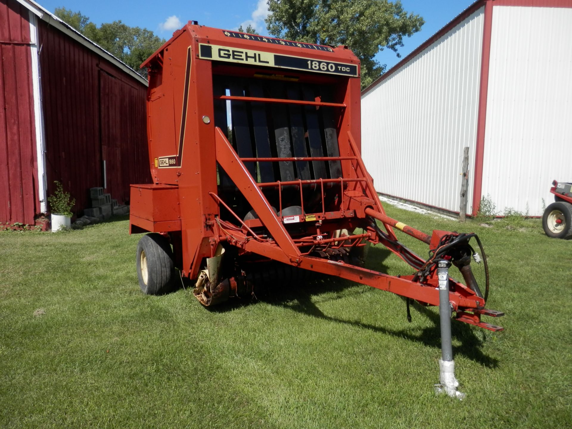 GEHL 1860 TDC ROUND BALER