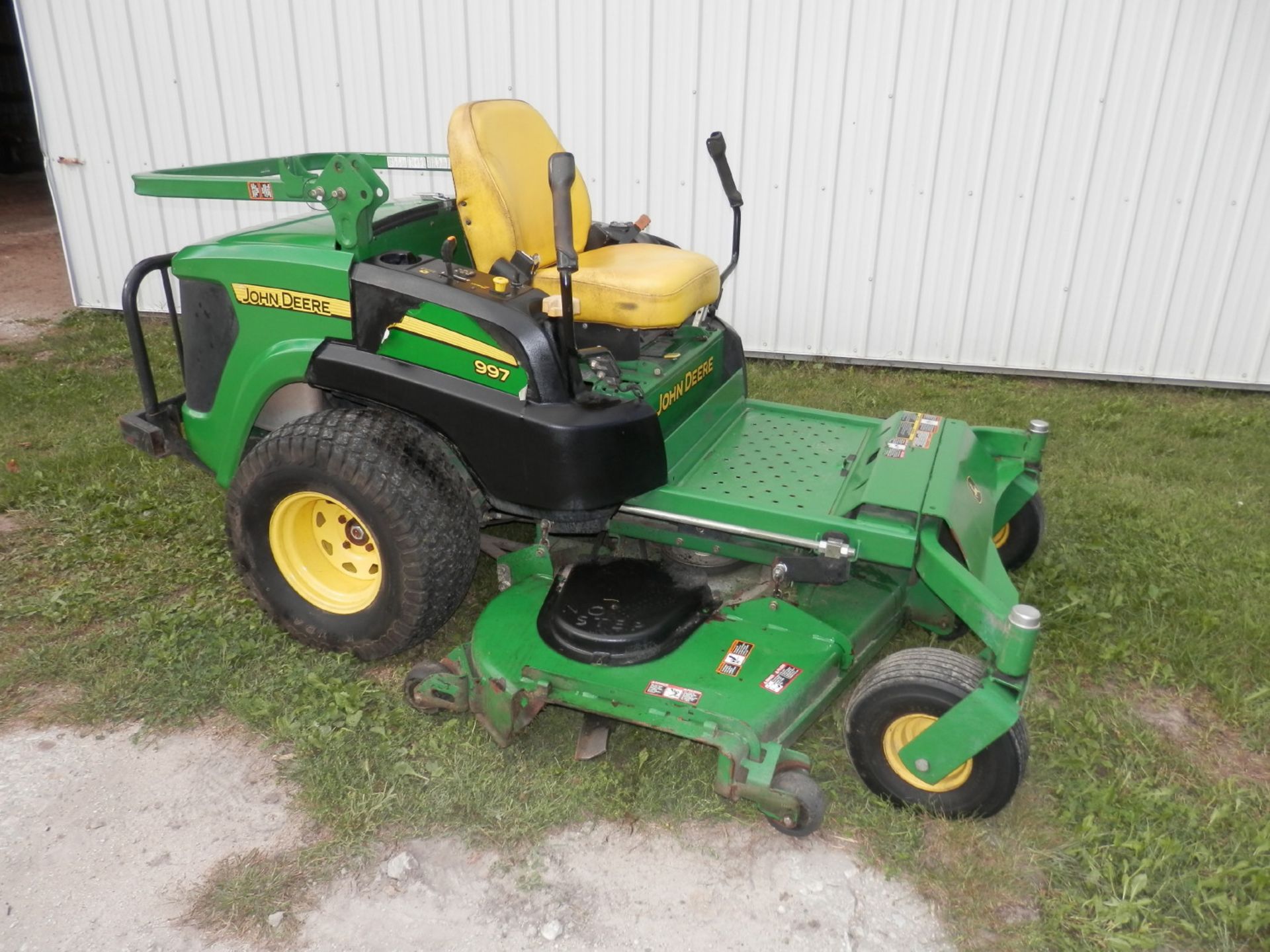 JOHN DEERE 997 Z TRAK MOWER - Image 4 of 7