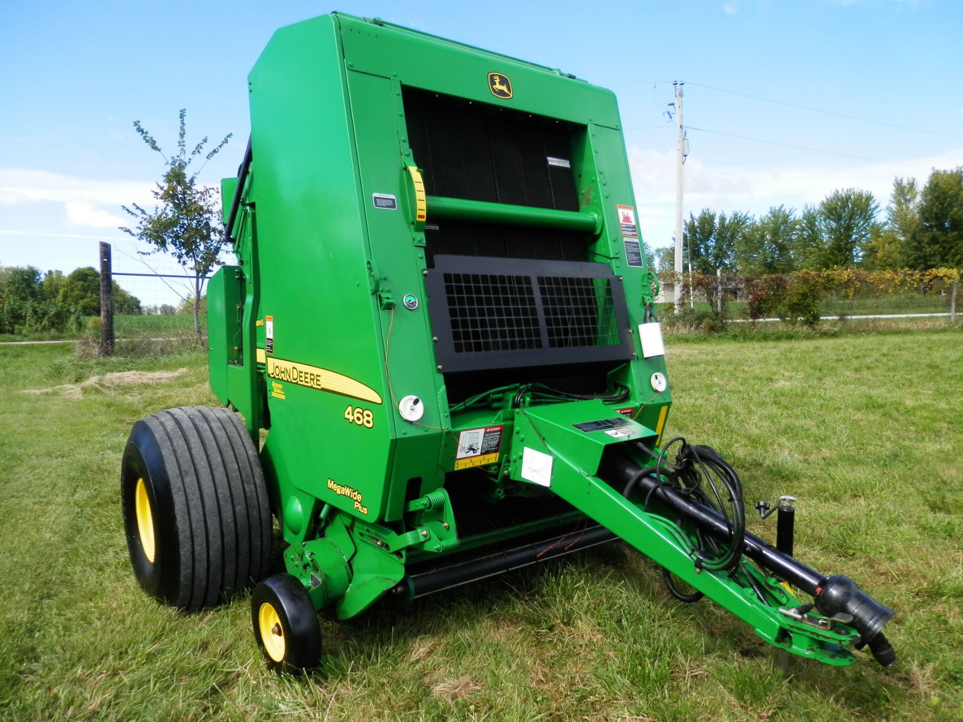 JOHN DEERE 468 SILAGE SPECIAL ROUND BALER - Image 6 of 16