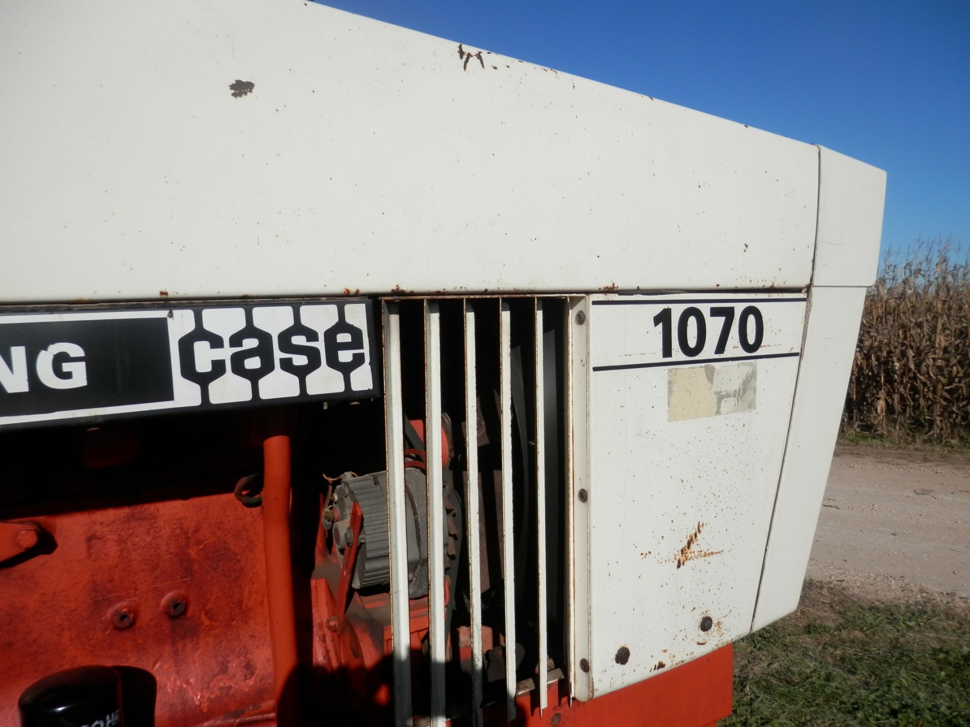 CASE 1070 TRACTOR - Image 17 of 17