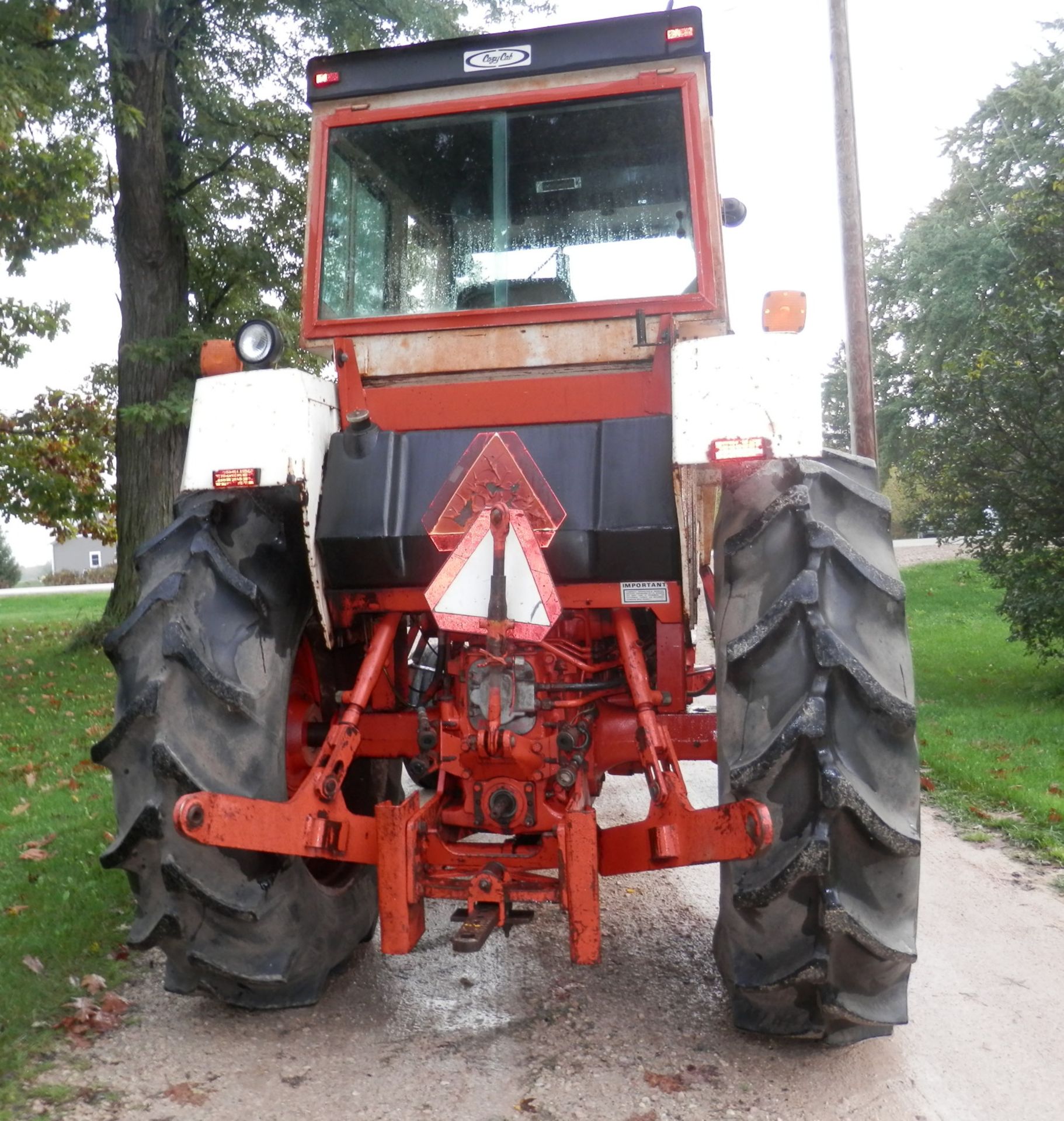 CASE 1070 TRACTOR - Image 3 of 17