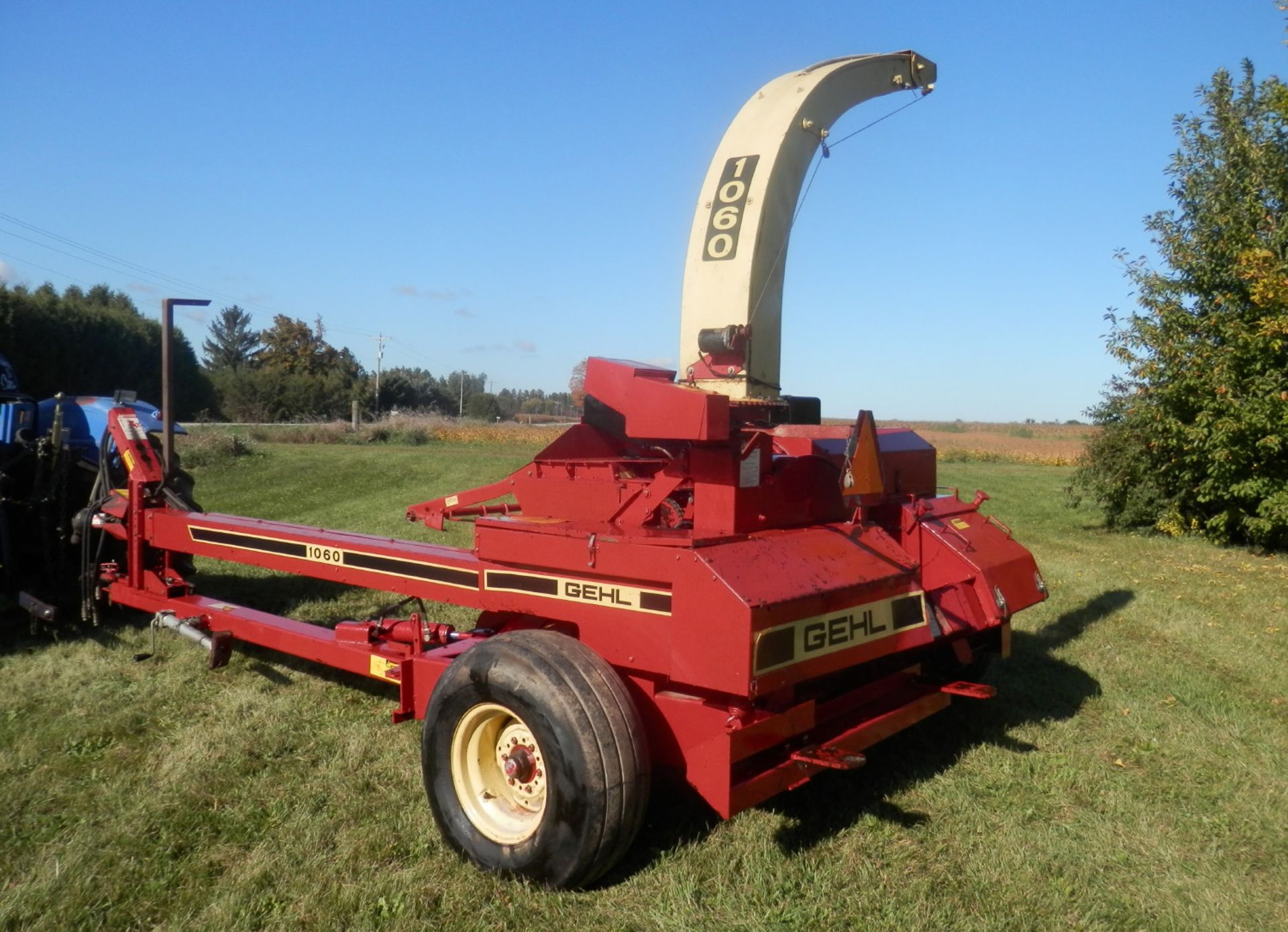 GEHL CB 1060 FORAGE CHOPPER w/GEHL HA 1210 HAYHEAD - Image 5 of 9