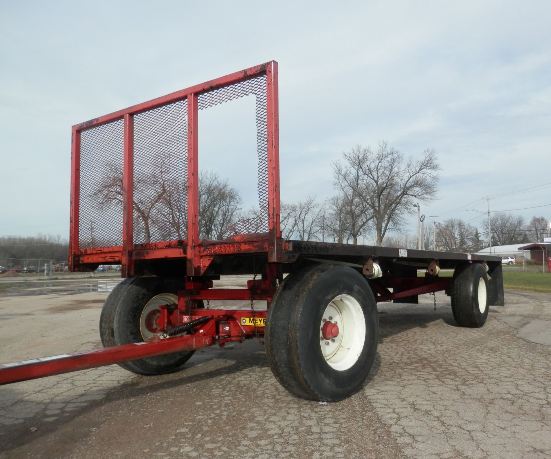 HD BIG BALE WAGON ON H&S X1704 GEAR - Image 2 of 14