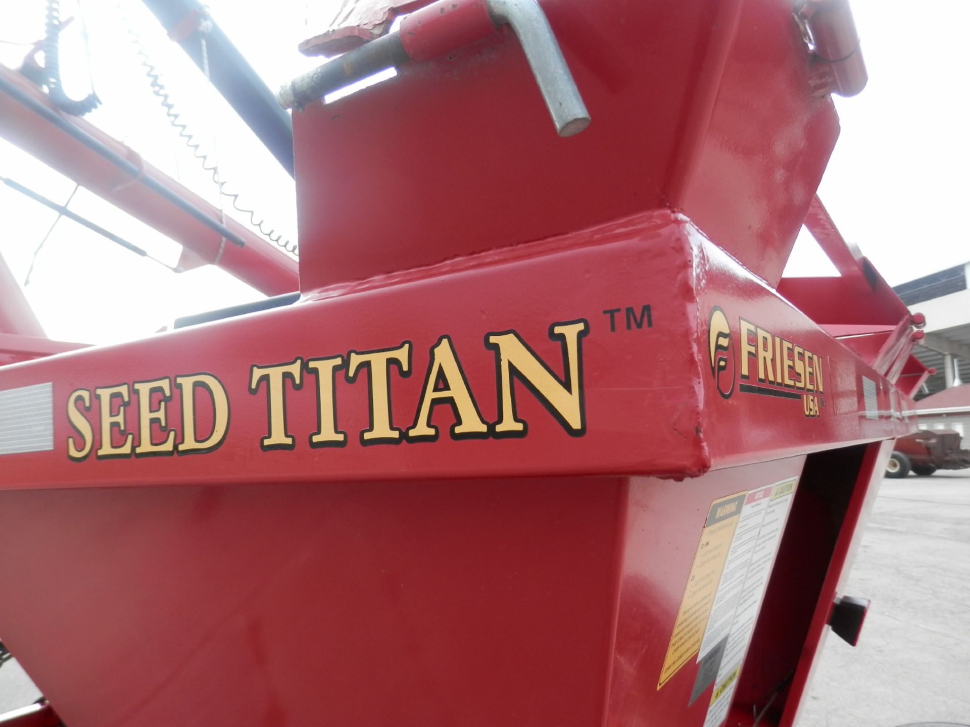 FRIESEN USA SEED TITAN 4-BOX SEED TENDER - Image 7 of 10