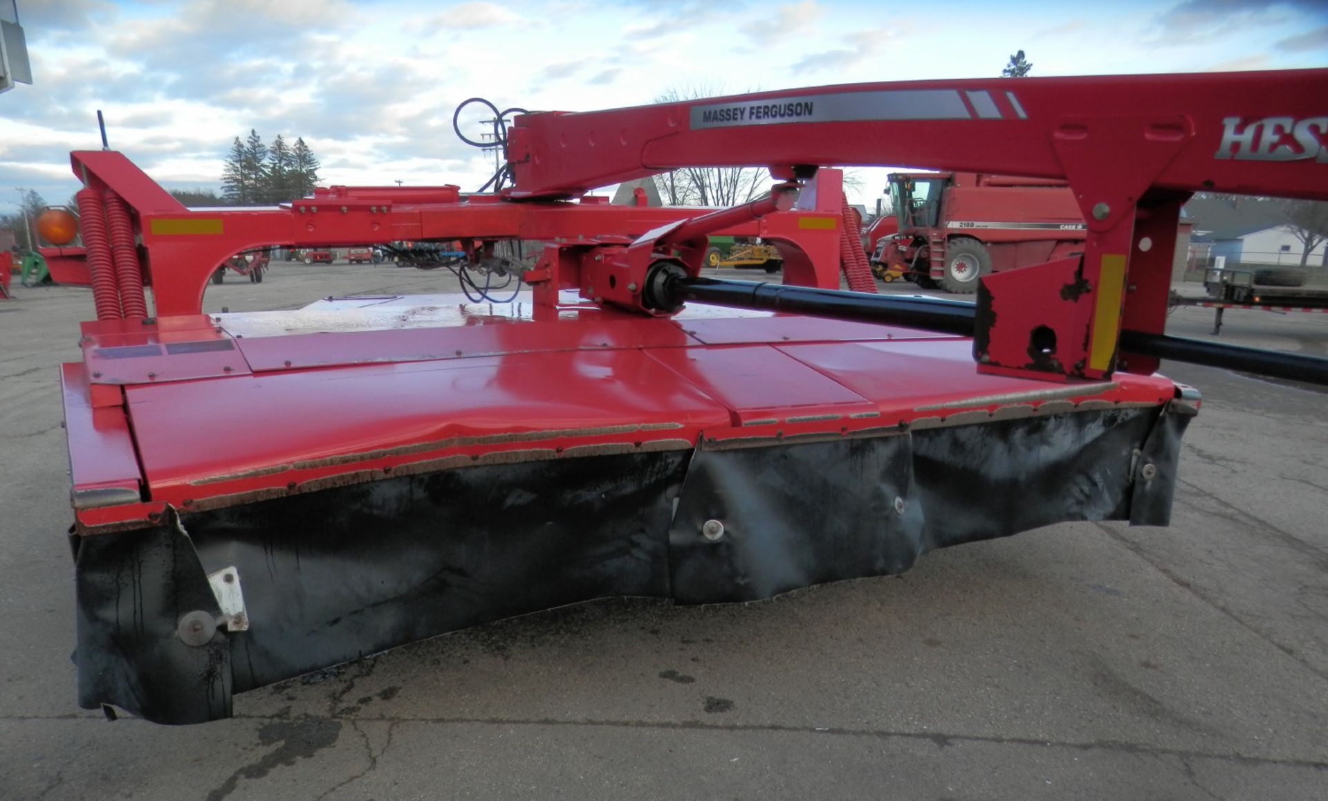 MASSEY FERGUSON HESSTON 1372 12' DISCBINE - Image 3 of 14