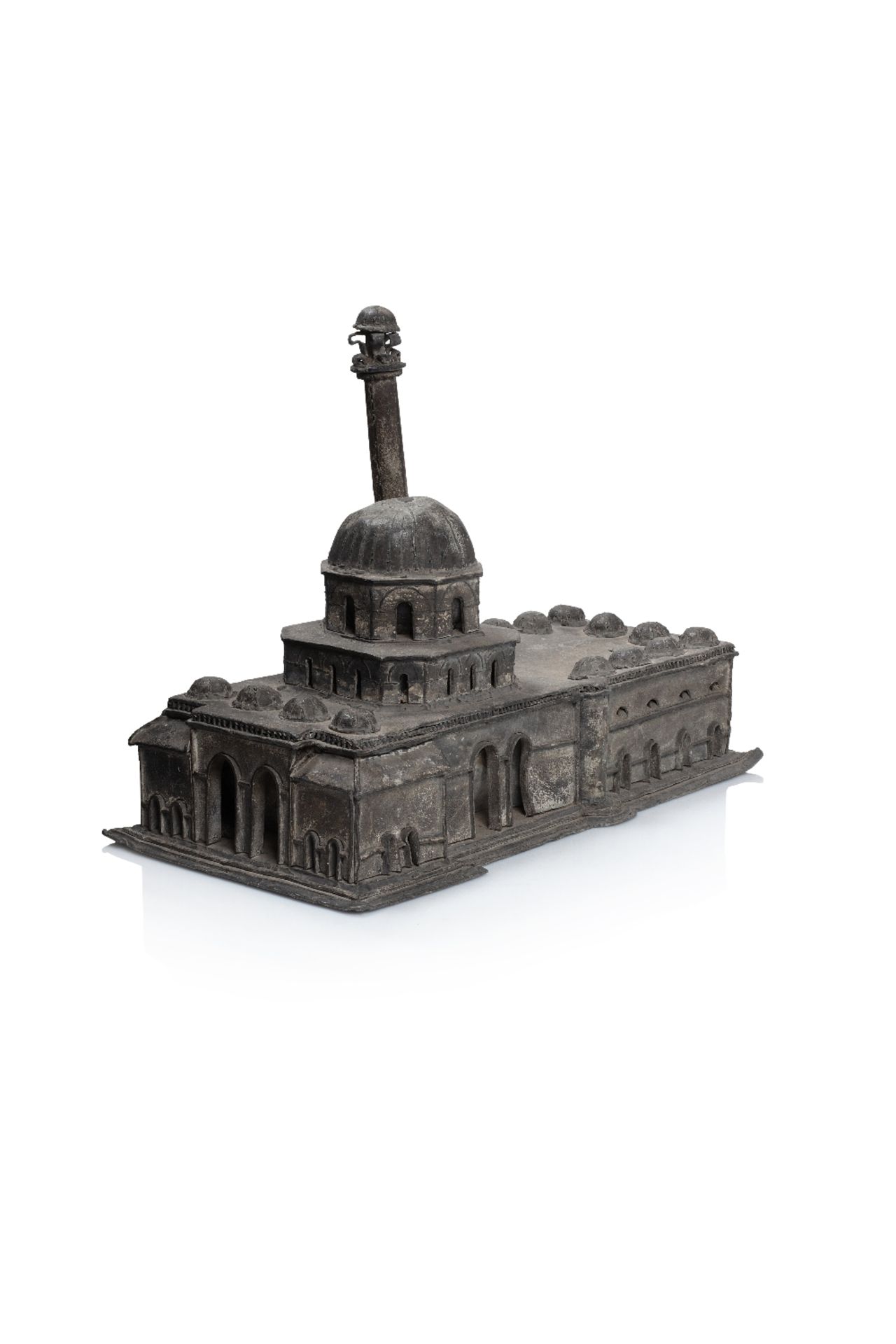 Maquette de mosquéeMoyen Orient, XIXe siècleMaquette en plomb représentant une