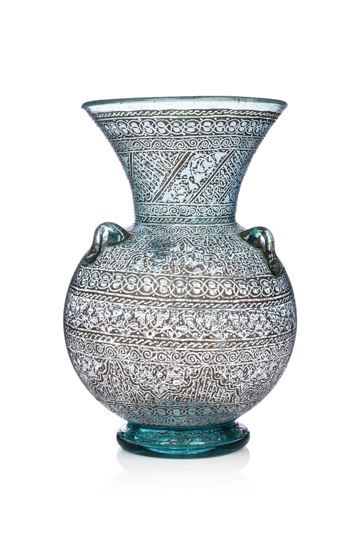 Lampe de MosquéeProche Orient, début du XIXe siècleEn verre soufflé à panse globulaire et col