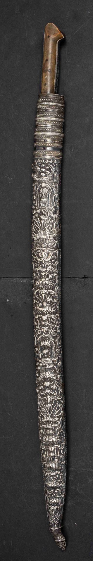 Beau YataganEmpire ottoman, vers 1830.Sabre à poignée en corne, forte lame en acier, garde et soie - Bild 3 aus 4