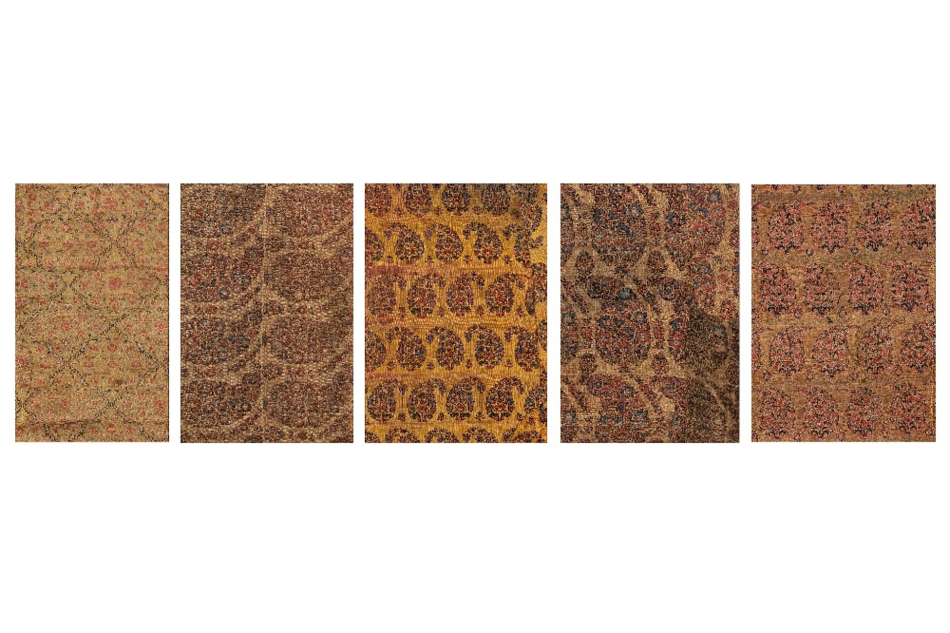 Cinq soieries mogholesInde, XVIIIème - XIXème siècleFragments brodés de fils de soie polychrome dont
