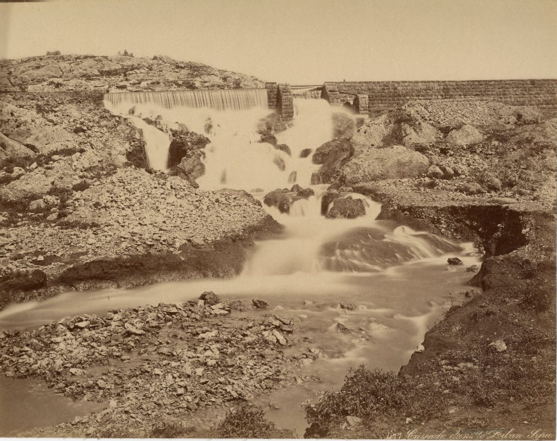 Félix BONFILS (1831-1885) et Dimitri TARAZI (att.)Beyrouth, Baalbek, le Temple de Jupiter, village - Image 4 of 4