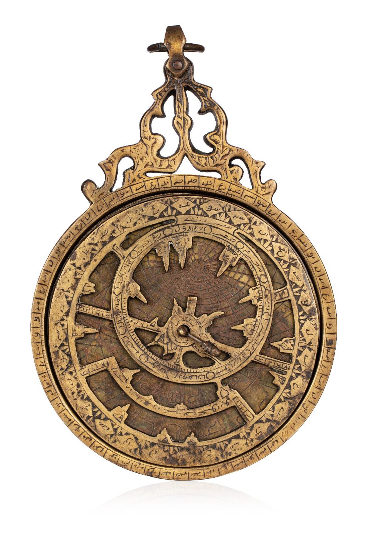 Astrolabe planisphérique indo-persanIran ou Inde, XIXe siècleLaiton coulé, martelé et gravé en