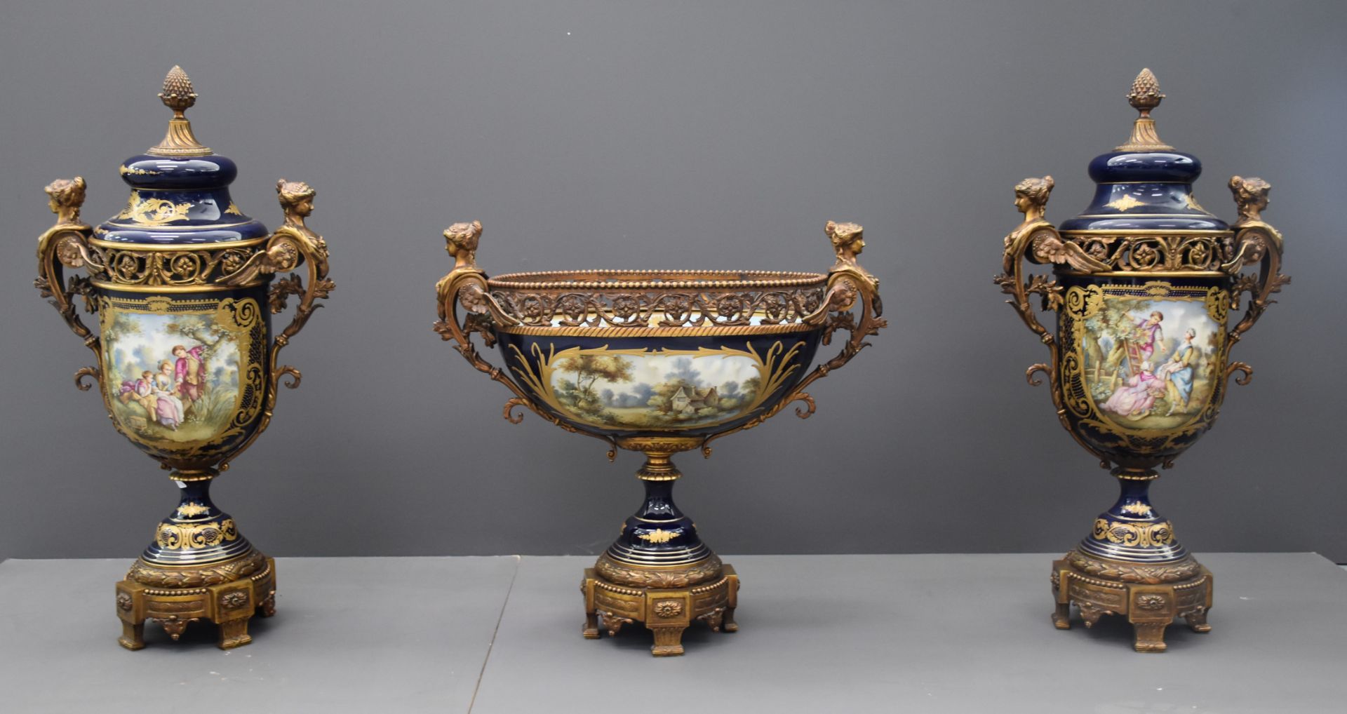 Impressive French porcelain set in the Sèvres style richly decorated with bronzes. In the Napoleon I - Image 5 of 27
