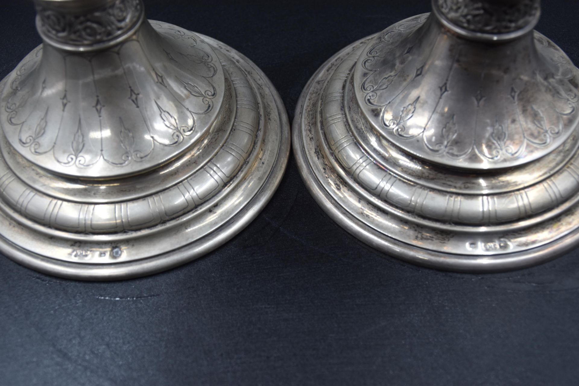 A pair of silver candlesticks. 19th century. Height : 30 cm. - Bild 4 aus 4