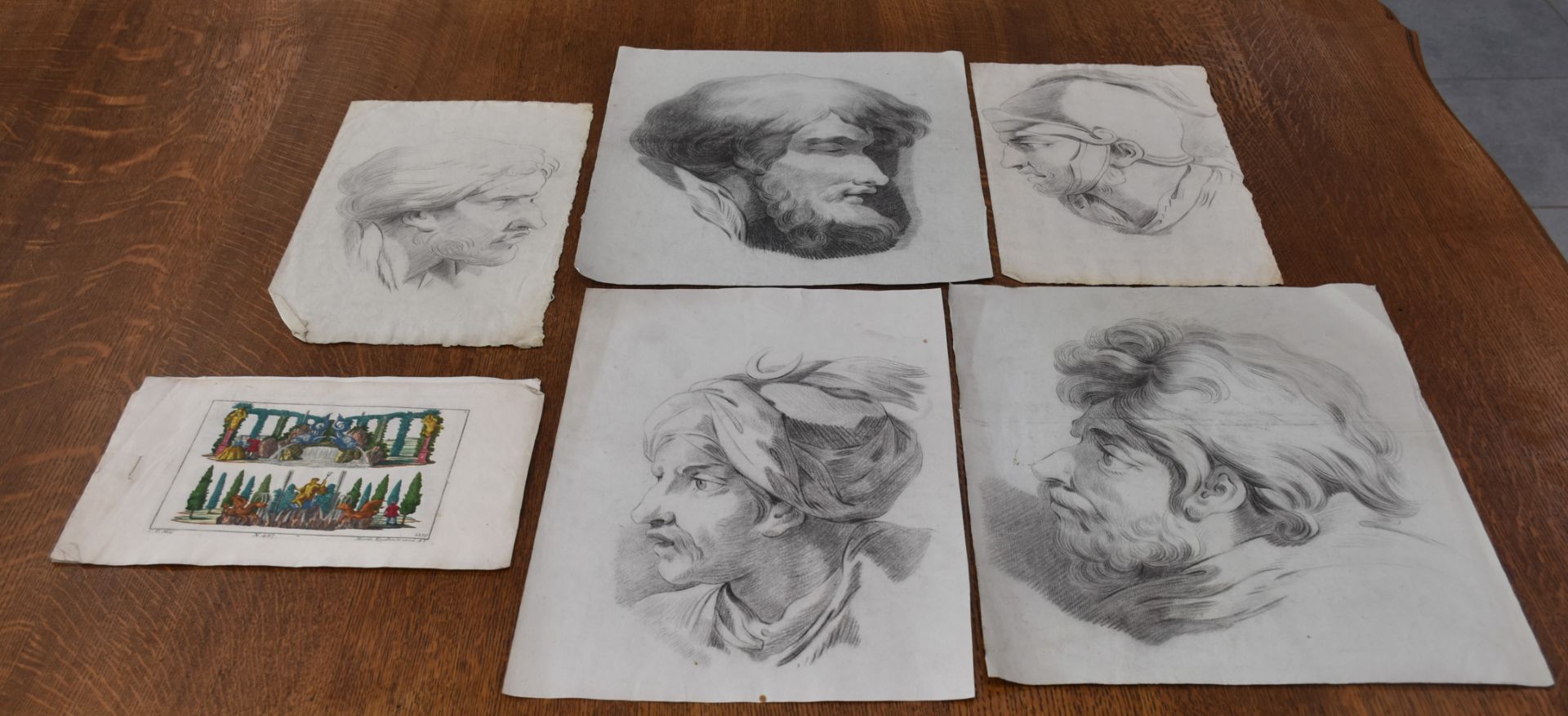 Varied lot including a good dozen of academic drawings around 1800 with some old engravings. - Bild 2 aus 3