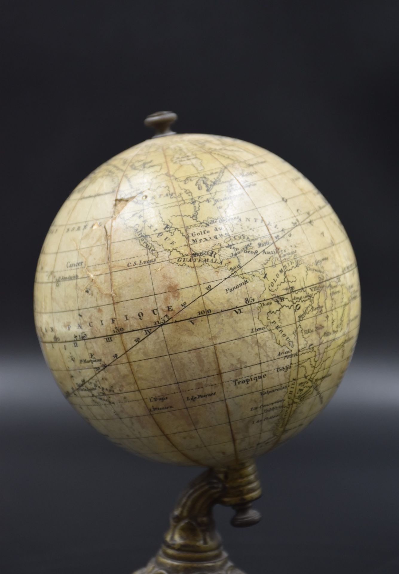 Earth globe circa 1880. Foot in cast iron. House Lebègue. Height : 18 cm - Bild 2 aus 4