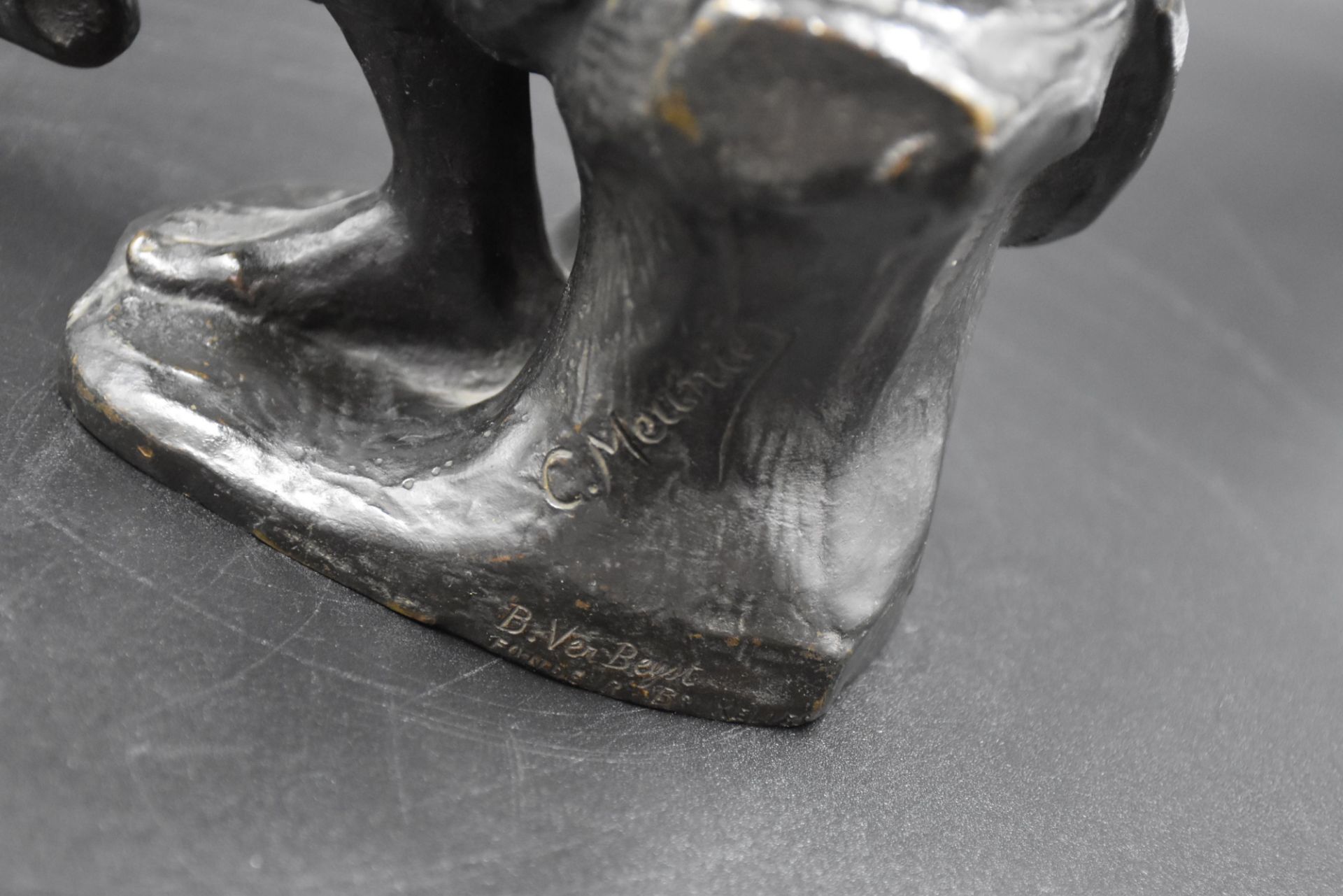 Constantin MEUNIER (1831-1905). The wounded man. Bronze with dark patina. Stamp of the founder Verbe - Bild 6 aus 7