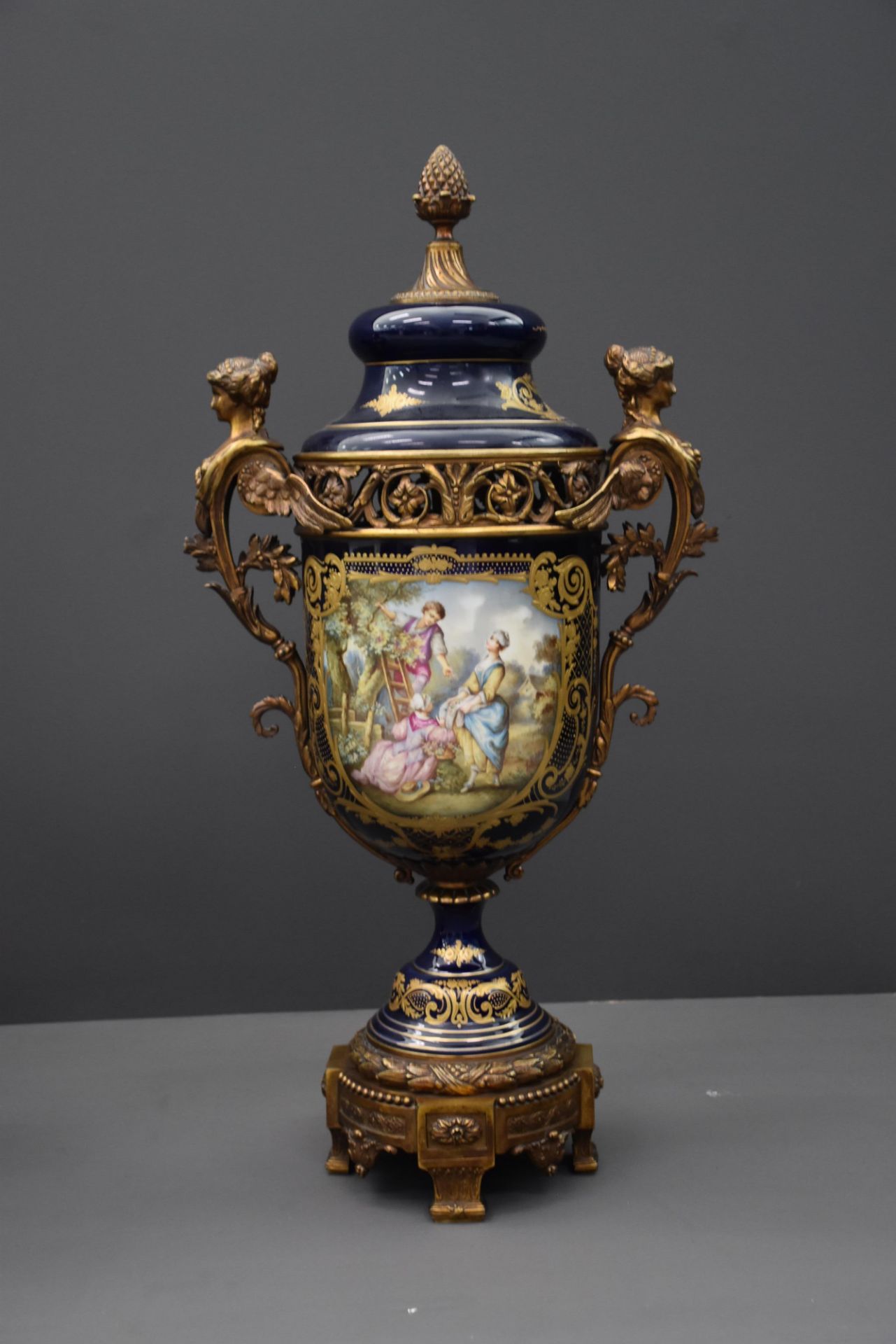 Impressive French porcelain set in the Sèvres style richly decorated with bronzes. In the Napoleon I - Image 11 of 27