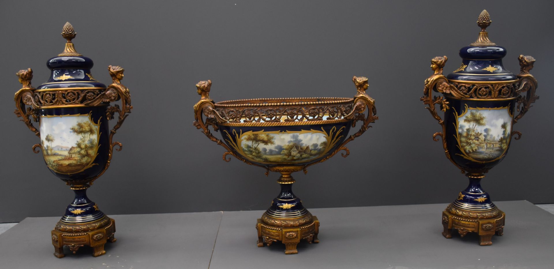 Impressive French porcelain set in the Sèvres style richly decorated with bronzes. In the Napoleon I - Image 6 of 27