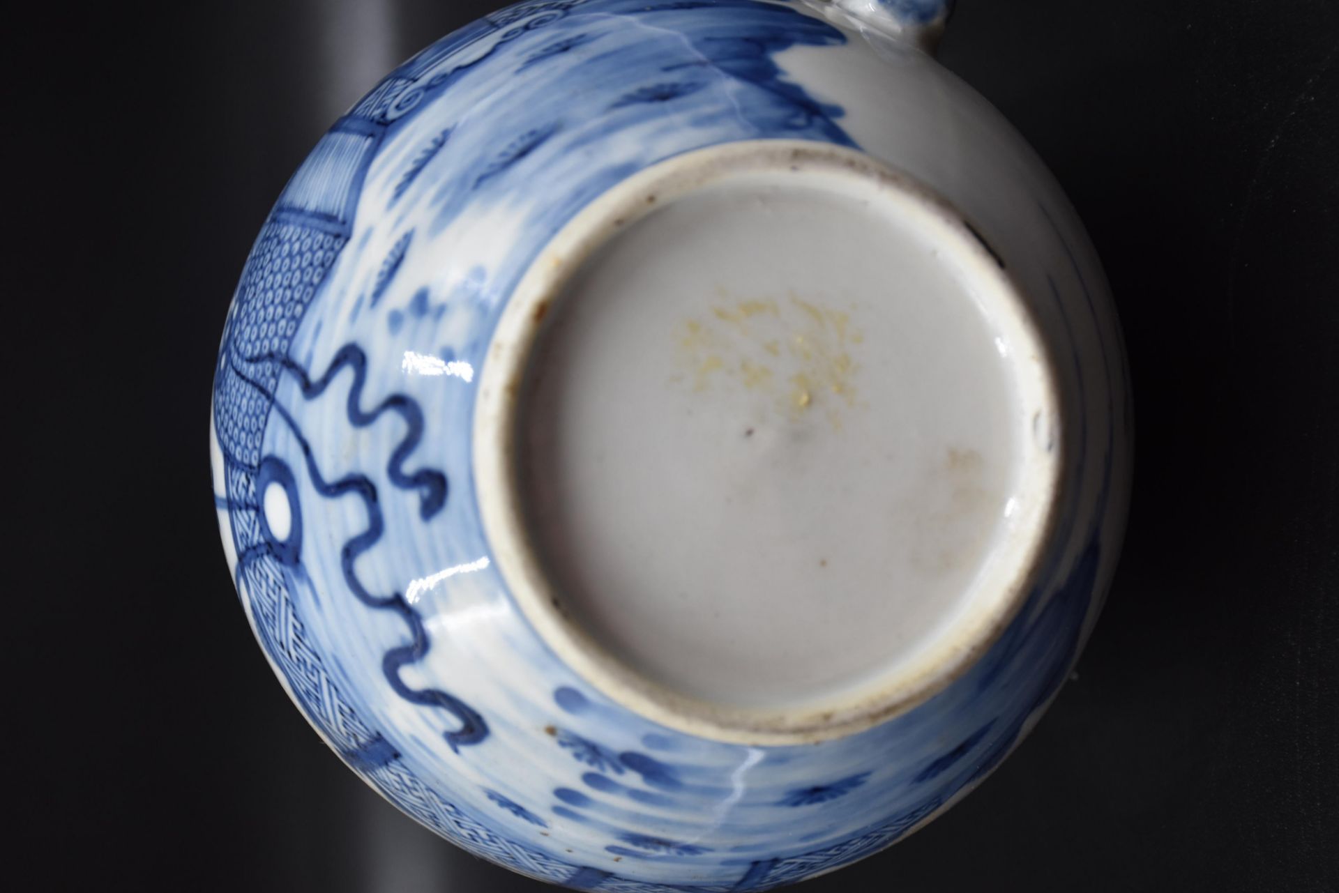 18th century Chinese porcelain coffee pot with white/blue pagoda decoration. Height : 23 cm. - Bild 5 aus 5