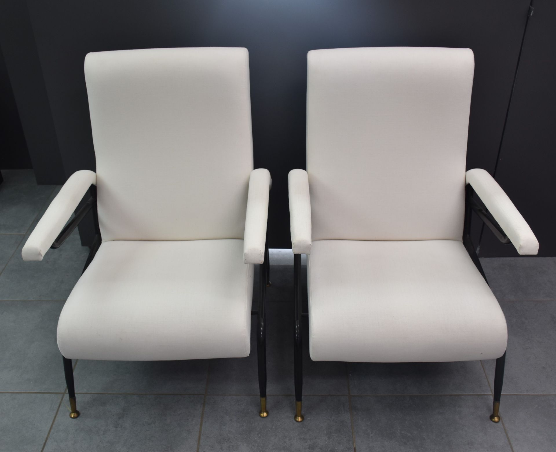 Pair of vintage armchairs circa 1950, restored. - Image 3 of 6