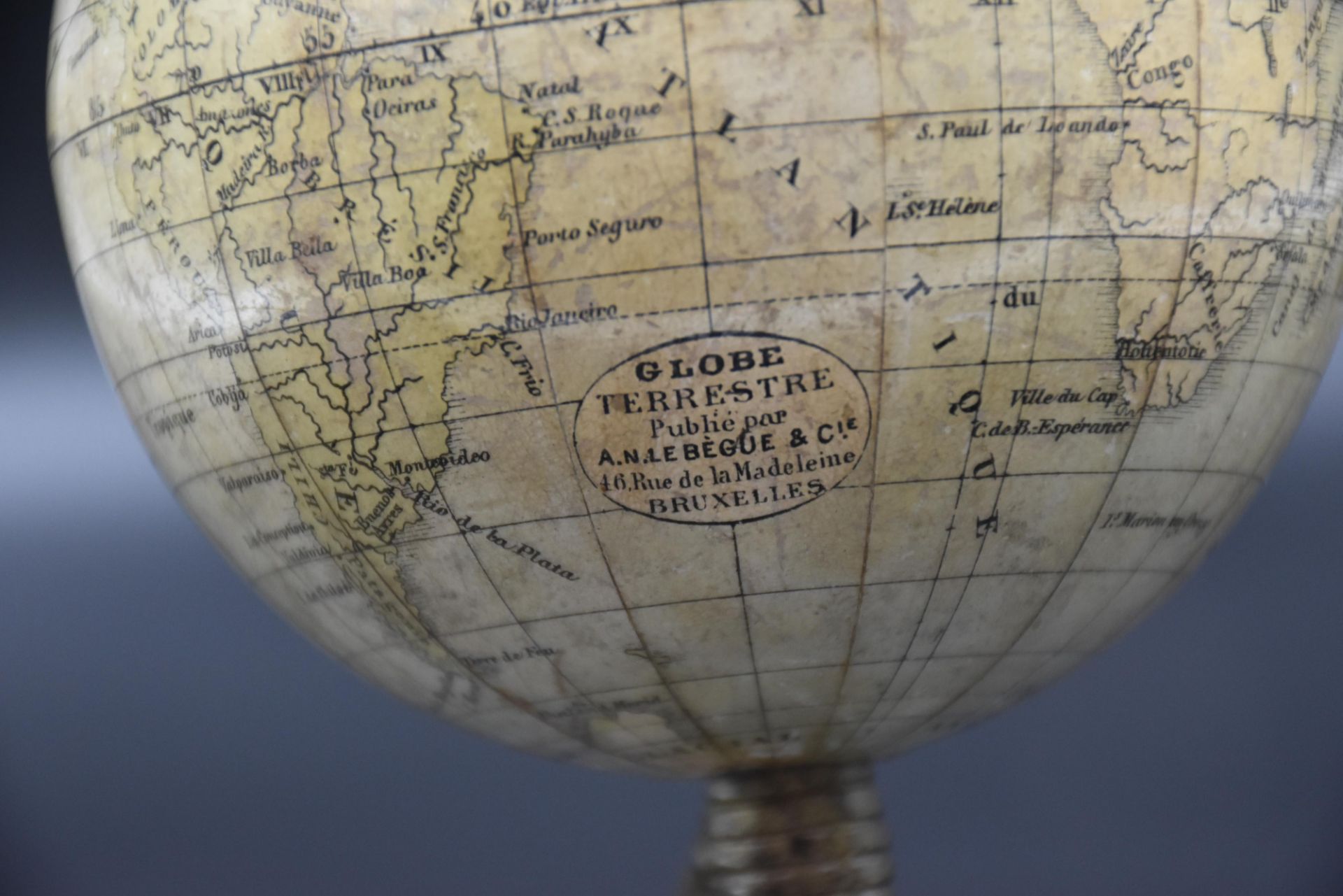 Earth globe circa 1880. Foot in cast iron. House Lebègue. Height : 18 cm - Bild 4 aus 4