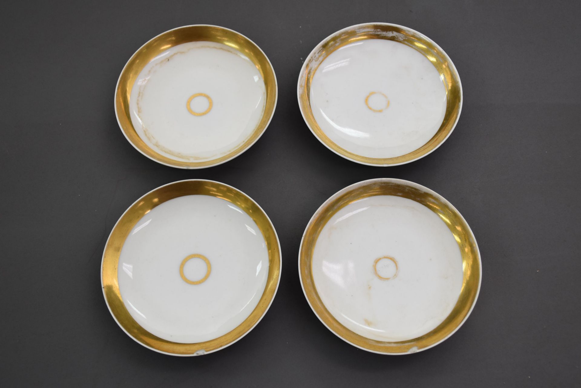 Part of a coffee service in Brussels porcelain with golden edges. Empire style. Composed of a coffee - Bild 5 aus 10