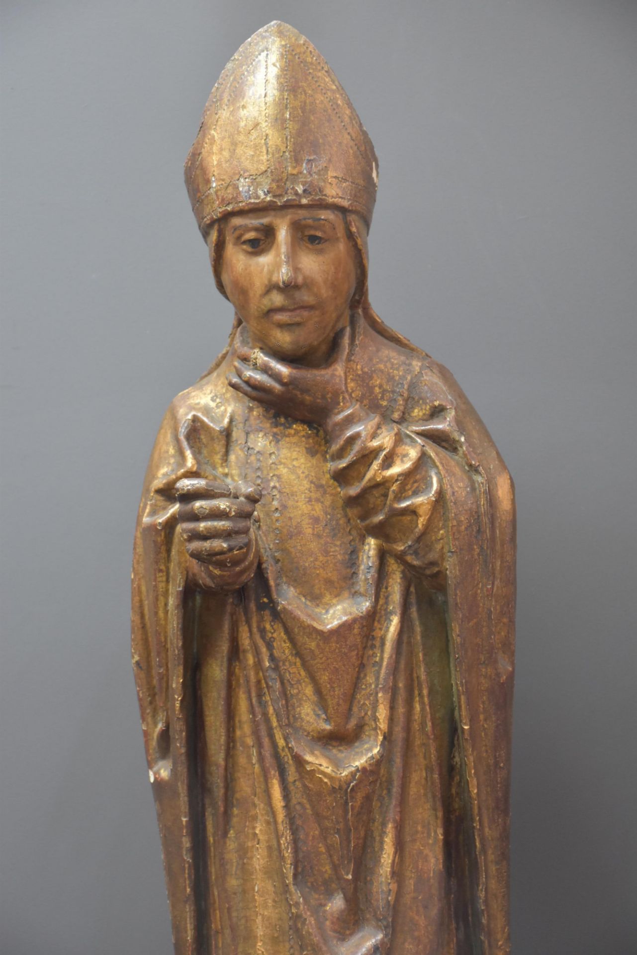 Carved wood representing Saint Blaise XVIth century H 85cm - Image 2 of 3