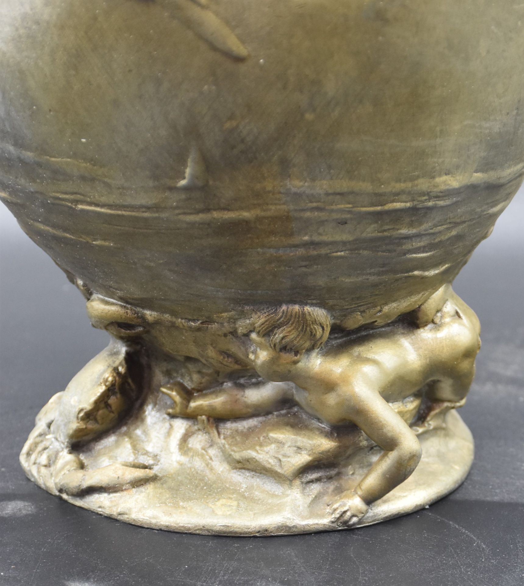 Henri Honoré PLE (1853-1922) Art nouveau vase decorated with naiads. Green patina pewter Ht: 36 cm. - Bild 3 aus 5