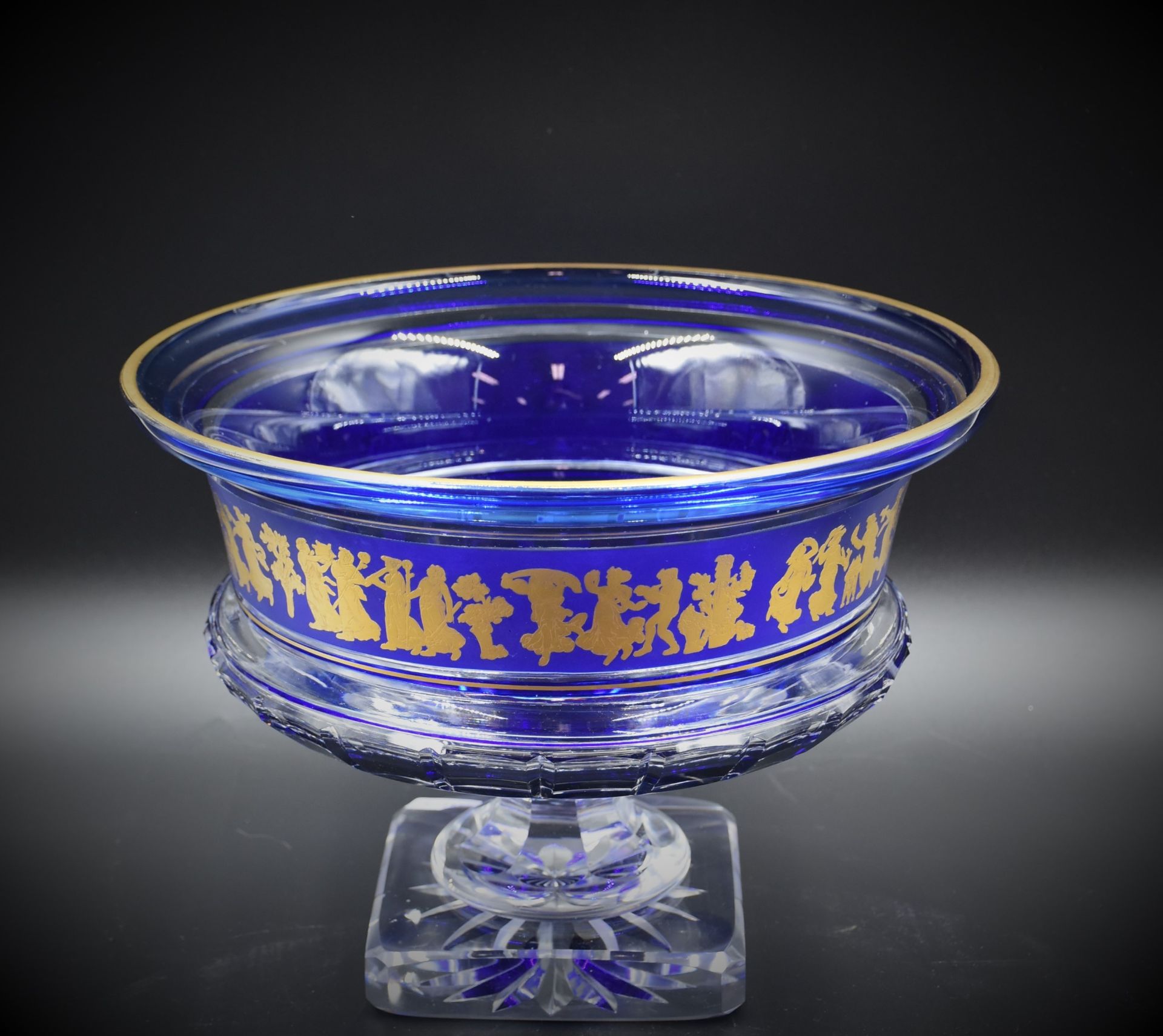 A Val St Lambert crystal "Borodine" cup on a cobalt blue cut clear crystal pedestal with 24-carat