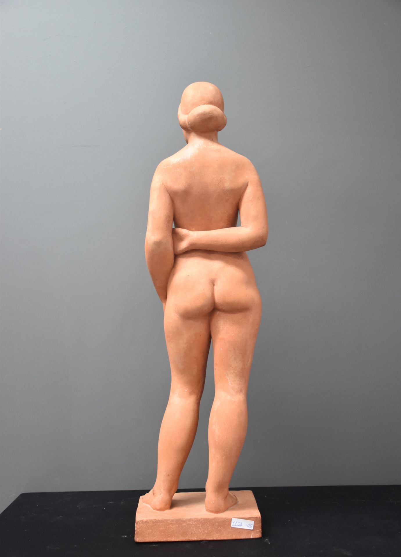 Edmond DUBIE (1907-1976). Terracotta. Stylized female nude. Height : 64 cm. - Image 3 of 4