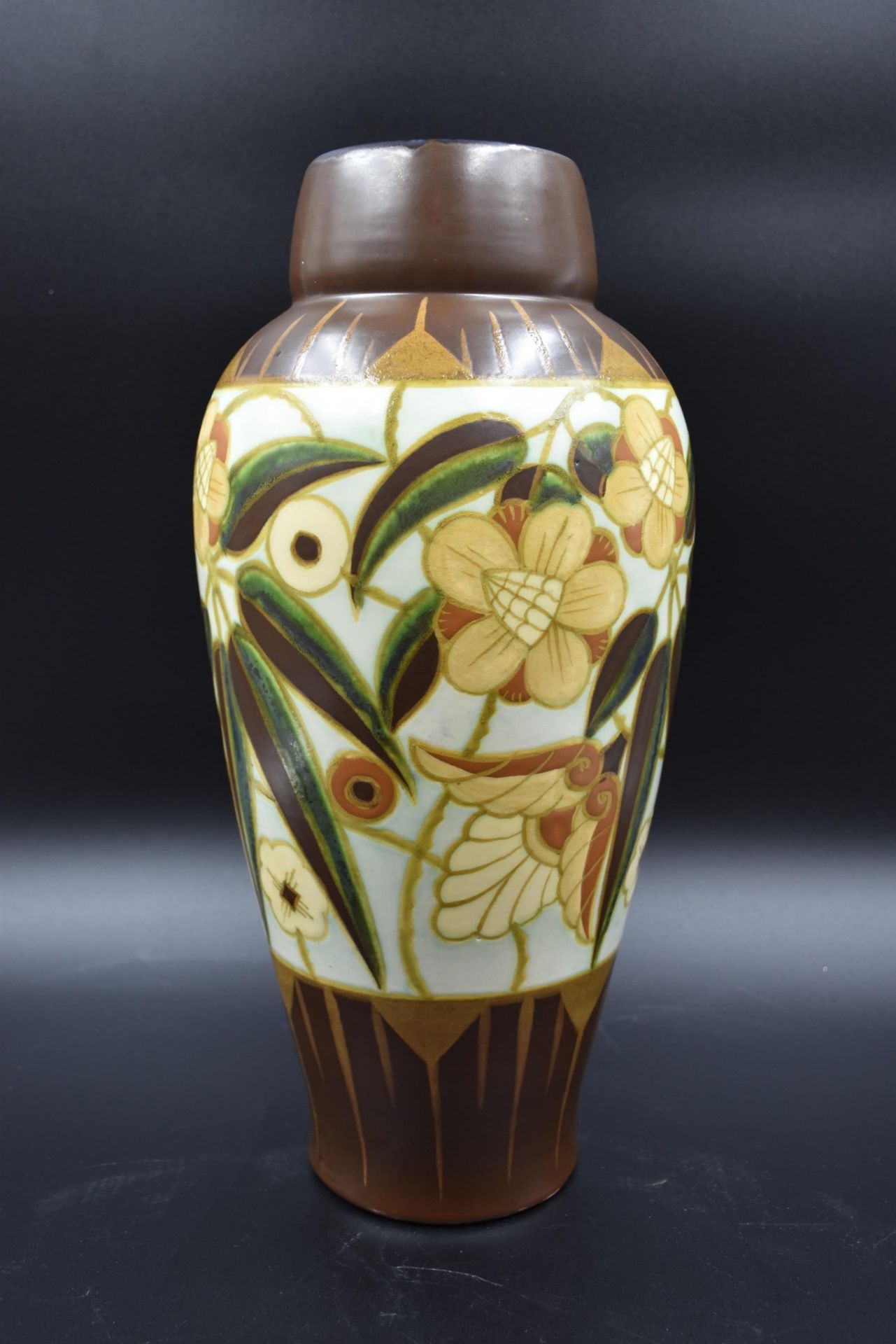Boch Kéramis vase decorated with chestnut leaves. D.1847. Height : 41 cm. Small spot of