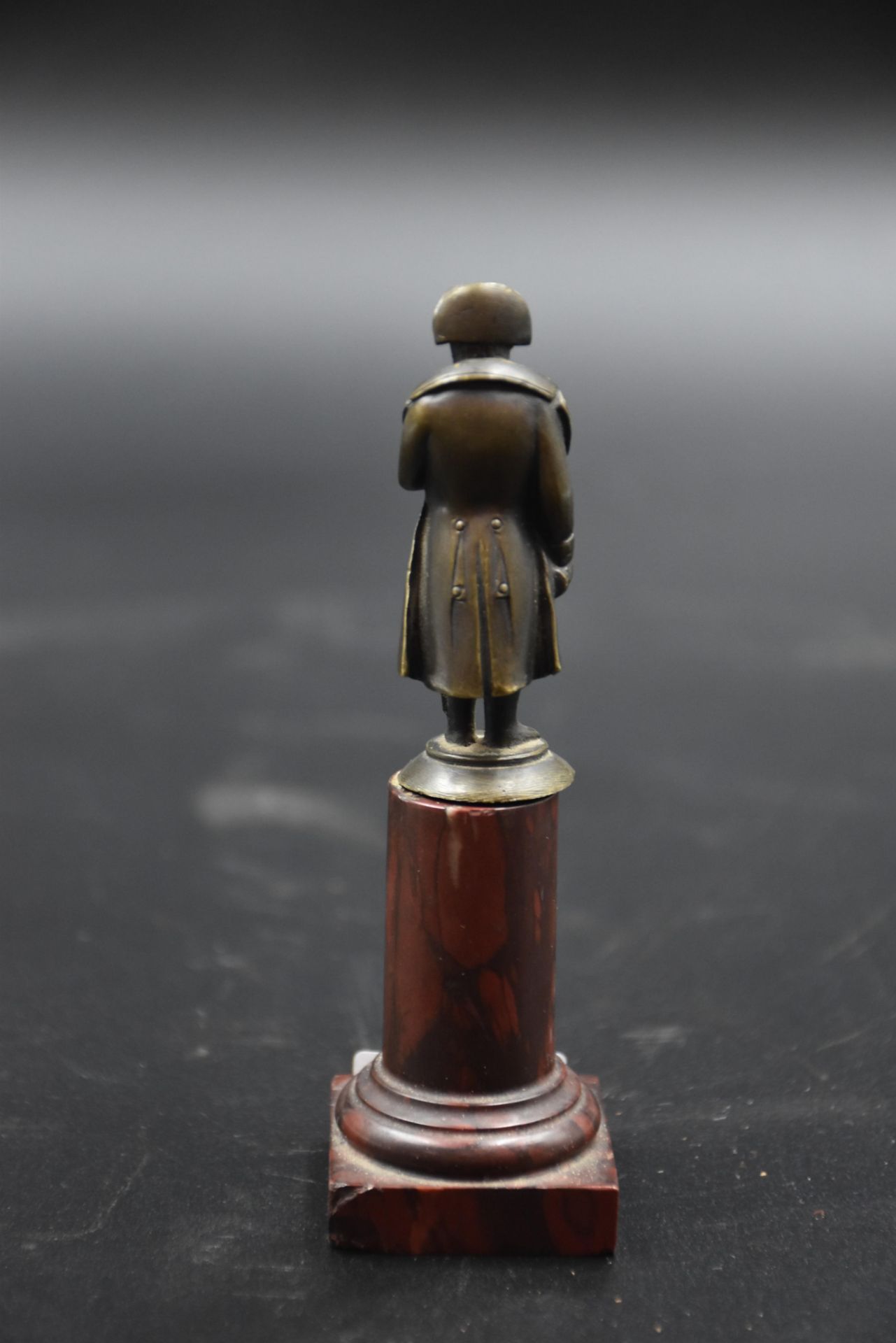 Napoleon in bronze on a red griotte marble base. Total height: 13 cm. - Image 2 of 2