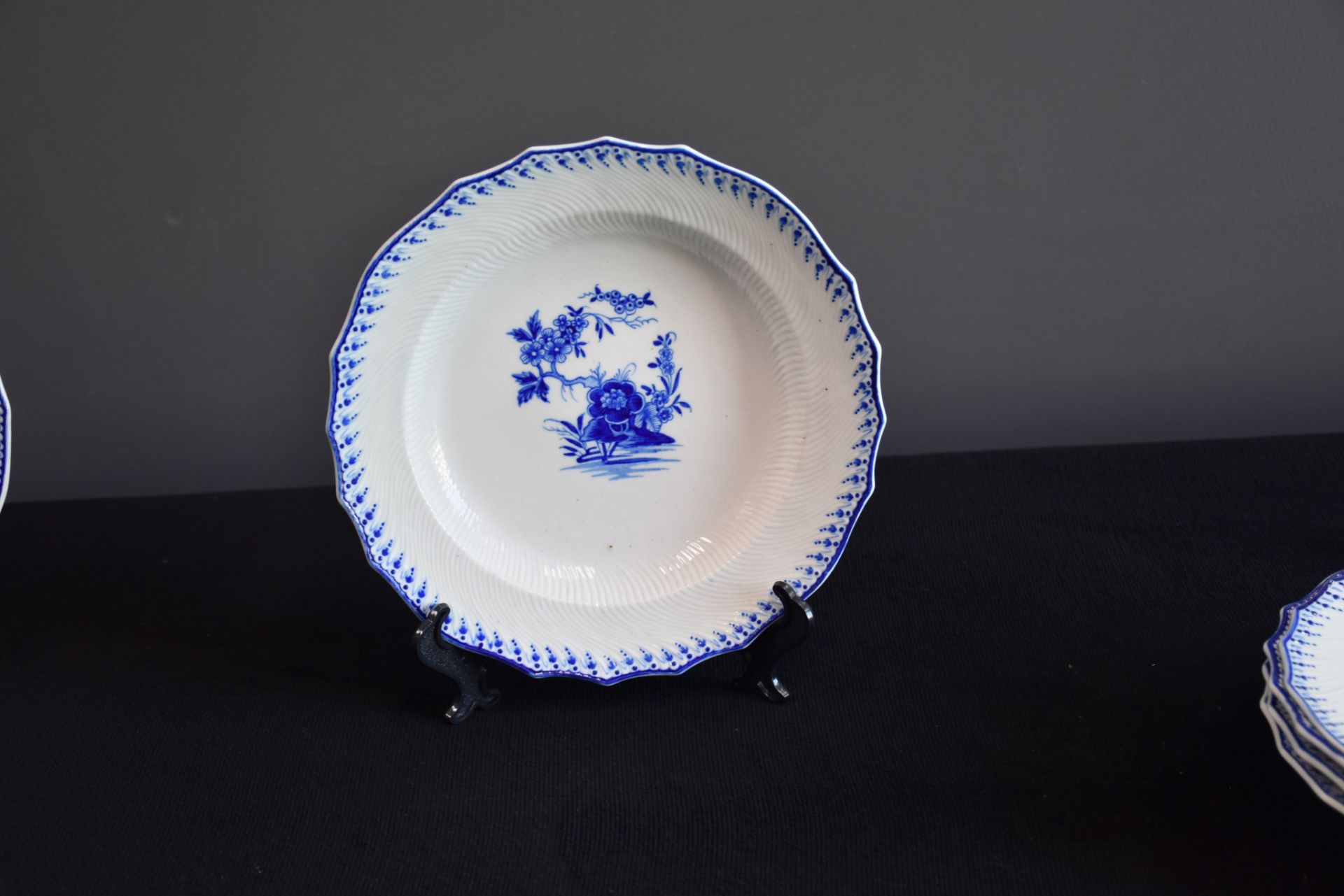 Set of 12 plates (6 hollow and 6 flat) in porcelain of Tournai with Ronda décor. - Image 2 of 3