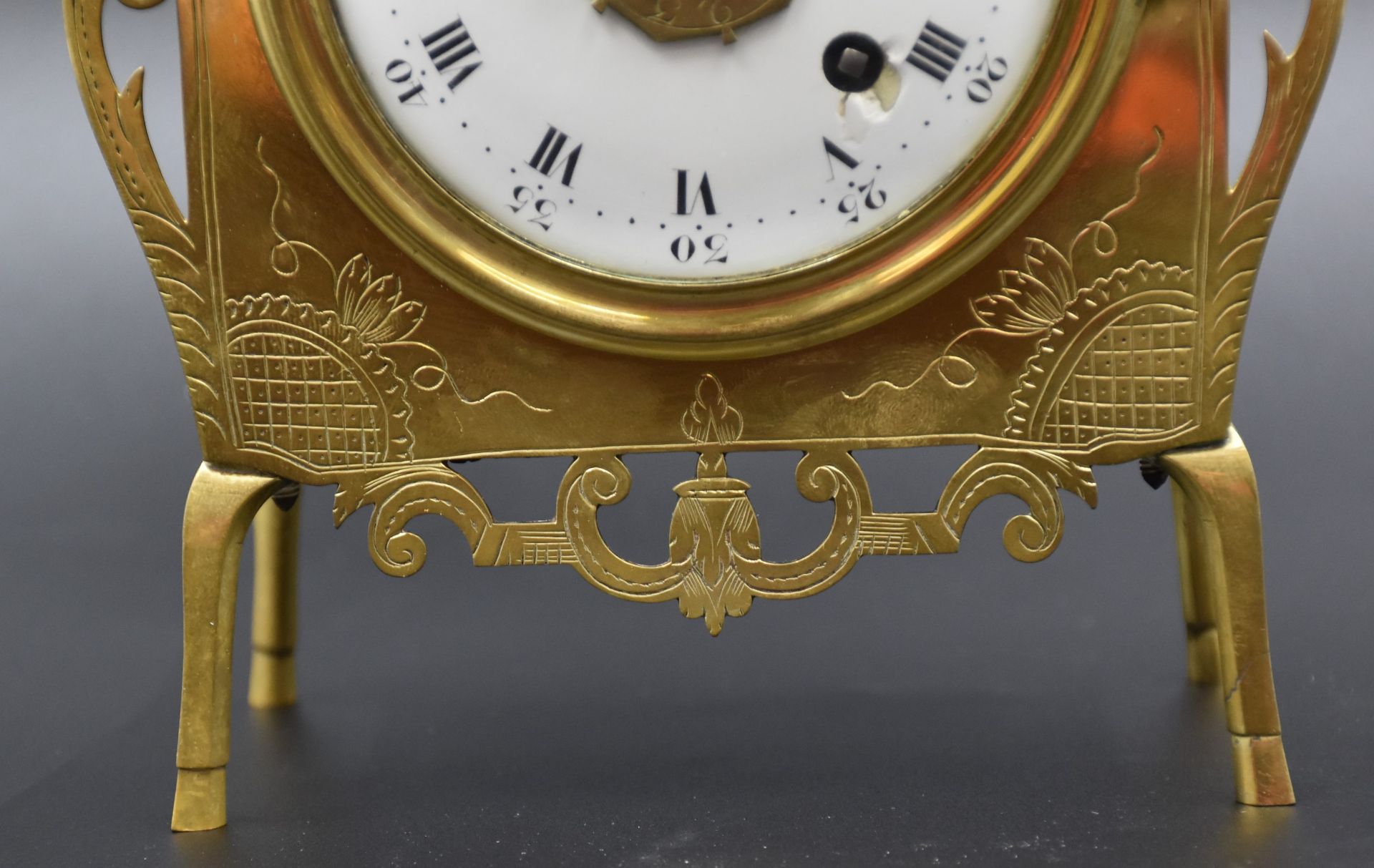 Small capucine clock XVIIIth century. Beaulion in Namur. Height : 23 cm. - Image 4 of 5