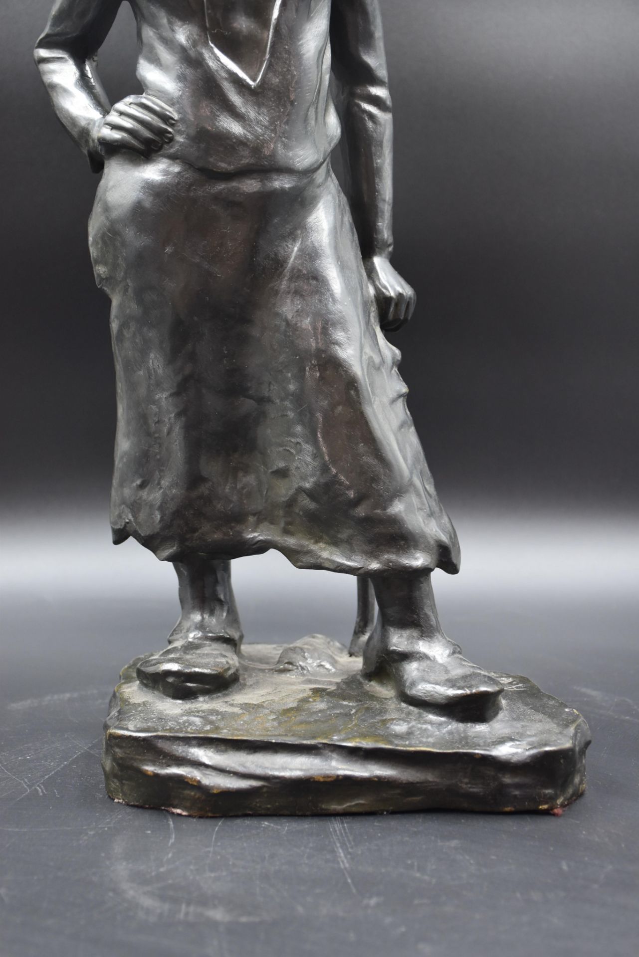 A. VANGENT. The metallurgist. Bronze with dark patina. Height : 48 cm. - Image 4 of 4