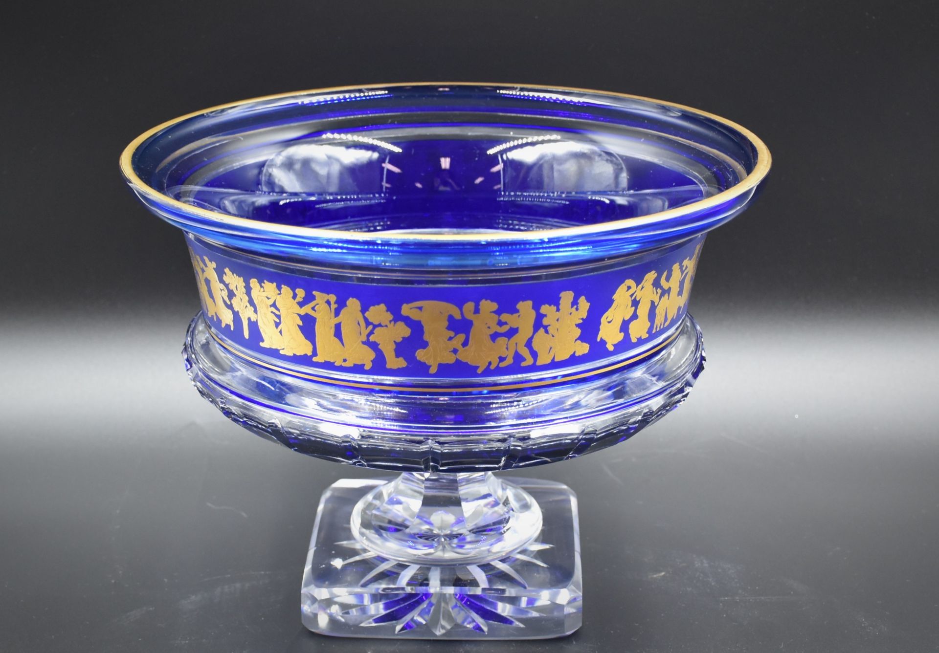 A Val St Lambert crystal "Borodine" cup on a cobalt blue cut clear crystal pedestal with 24-carat - Image 2 of 2