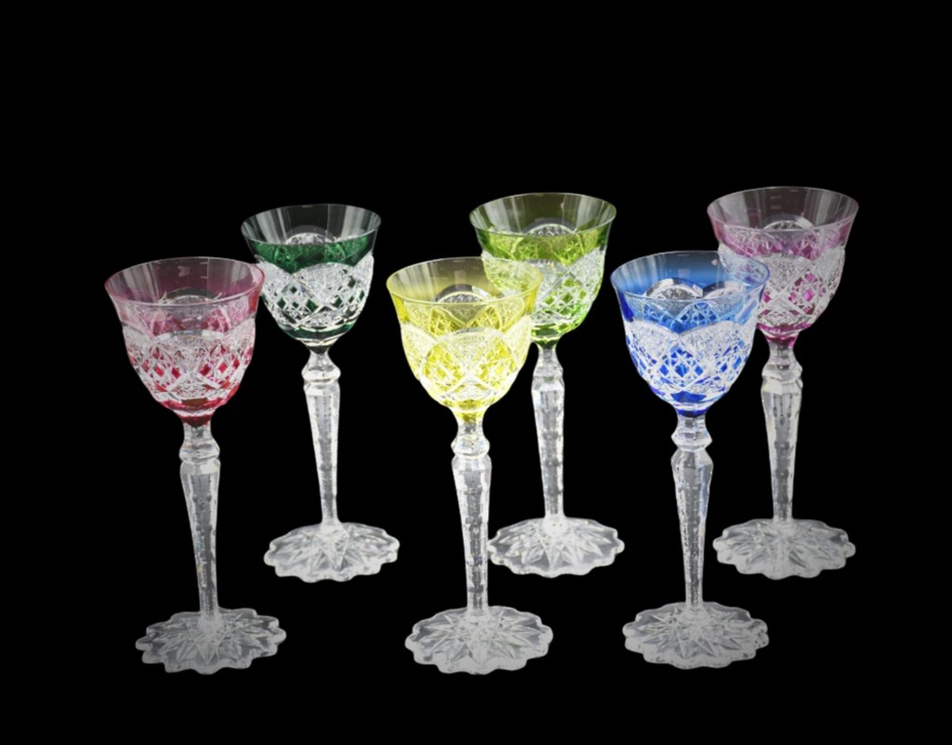 Val St Lambert lot of 6 glasses richly cut. Height : 22 cm.