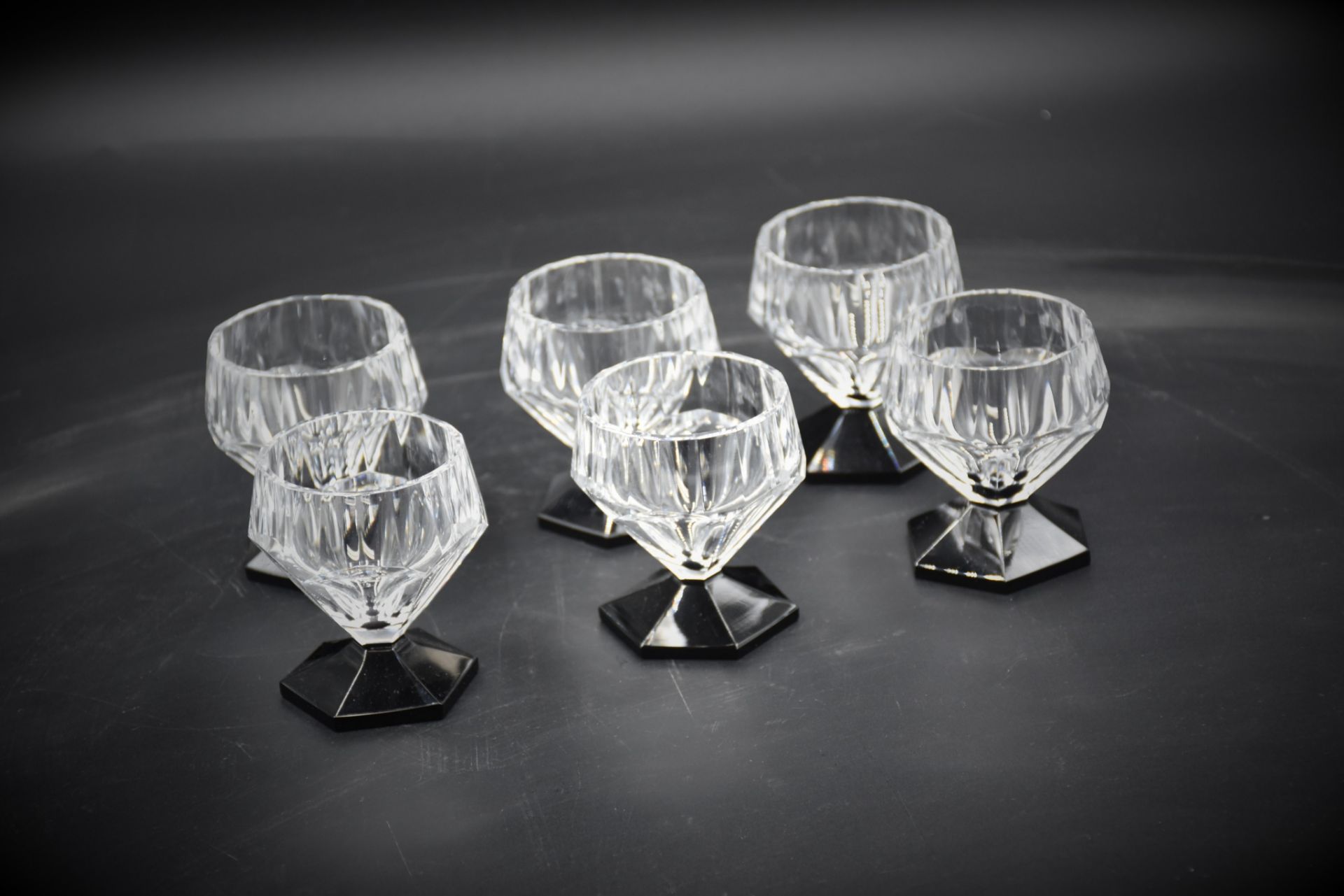 Decanter and 6 art deco crystal glasses. - Bild 3 aus 3