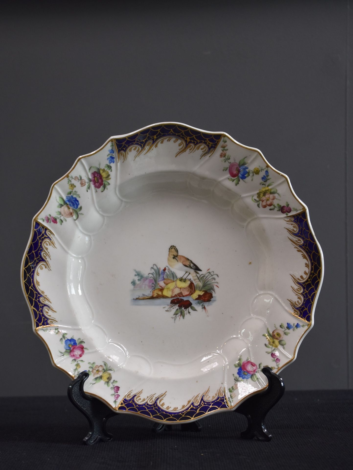 Nice set of six soup plates in polychrome Tournai porcelain decorated with birds of our forests. - Image 2 of 9