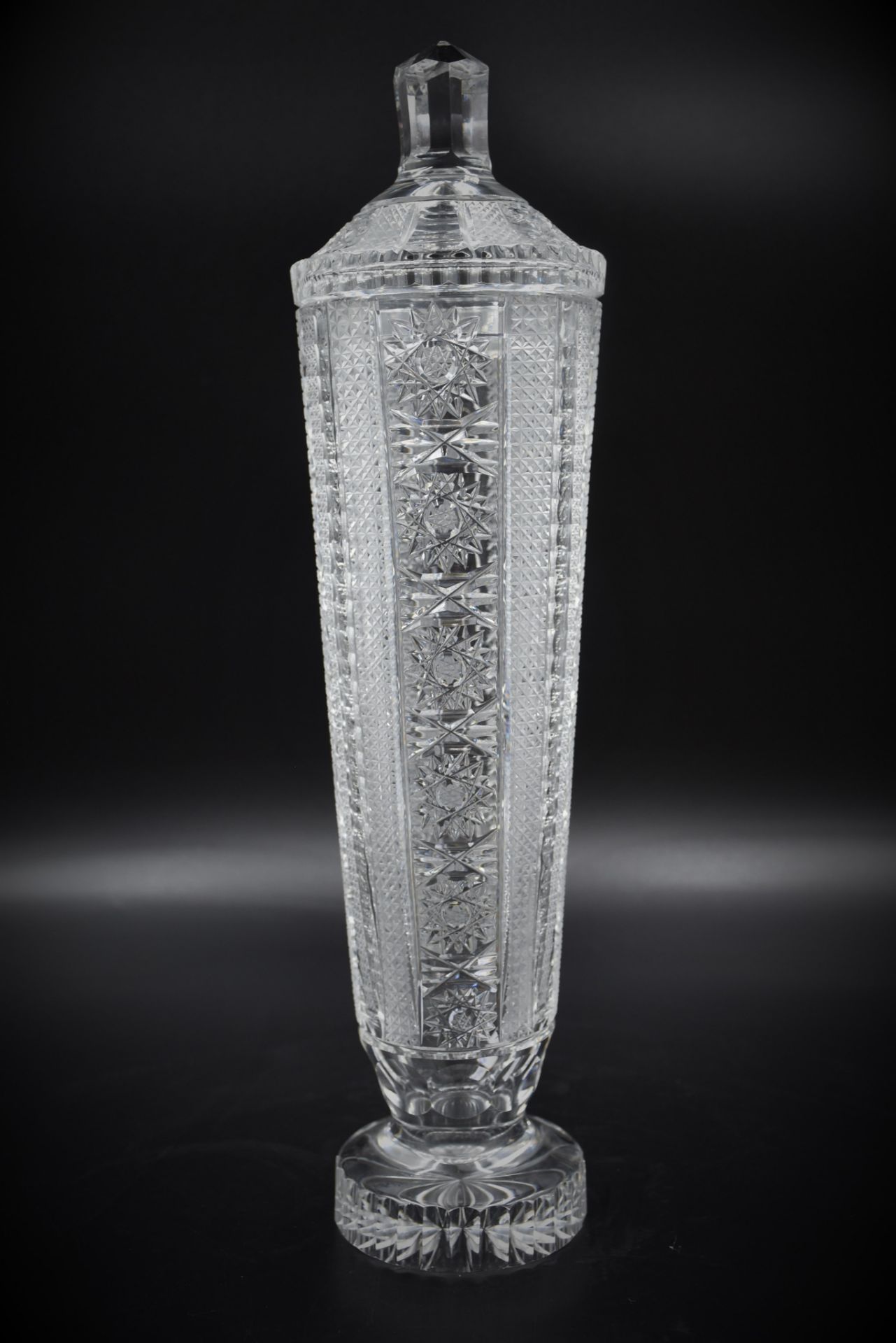 Crystal decanter engraved with the wheel of flowered baskets. Beginning of the XIXth century. Height - Bild 3 aus 3