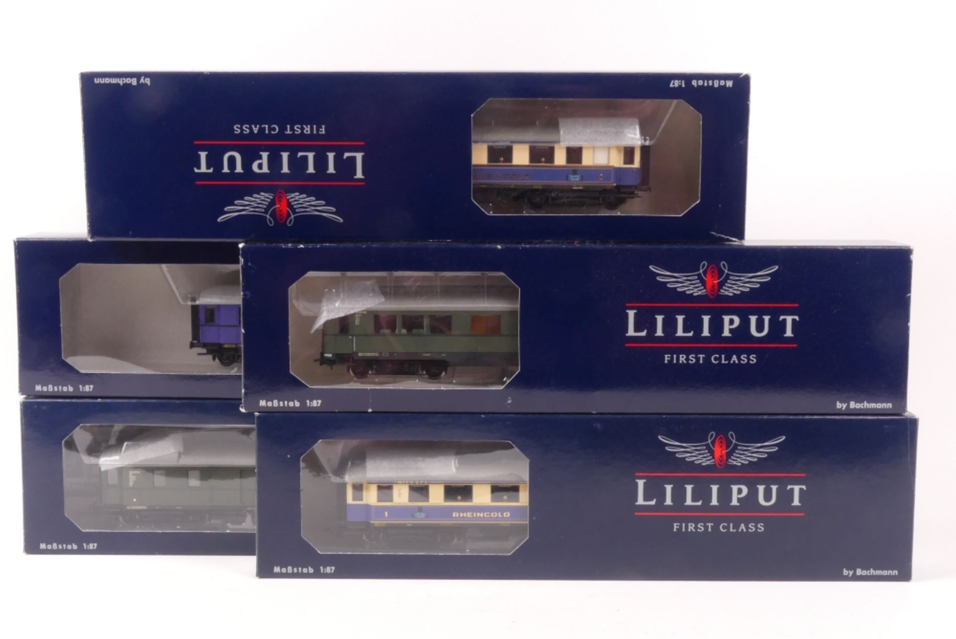 Fünf Liliput D-ZugwagenFünf Liliput D-Zugwagen, L382101, DB Packw., L382103, DRG Pac