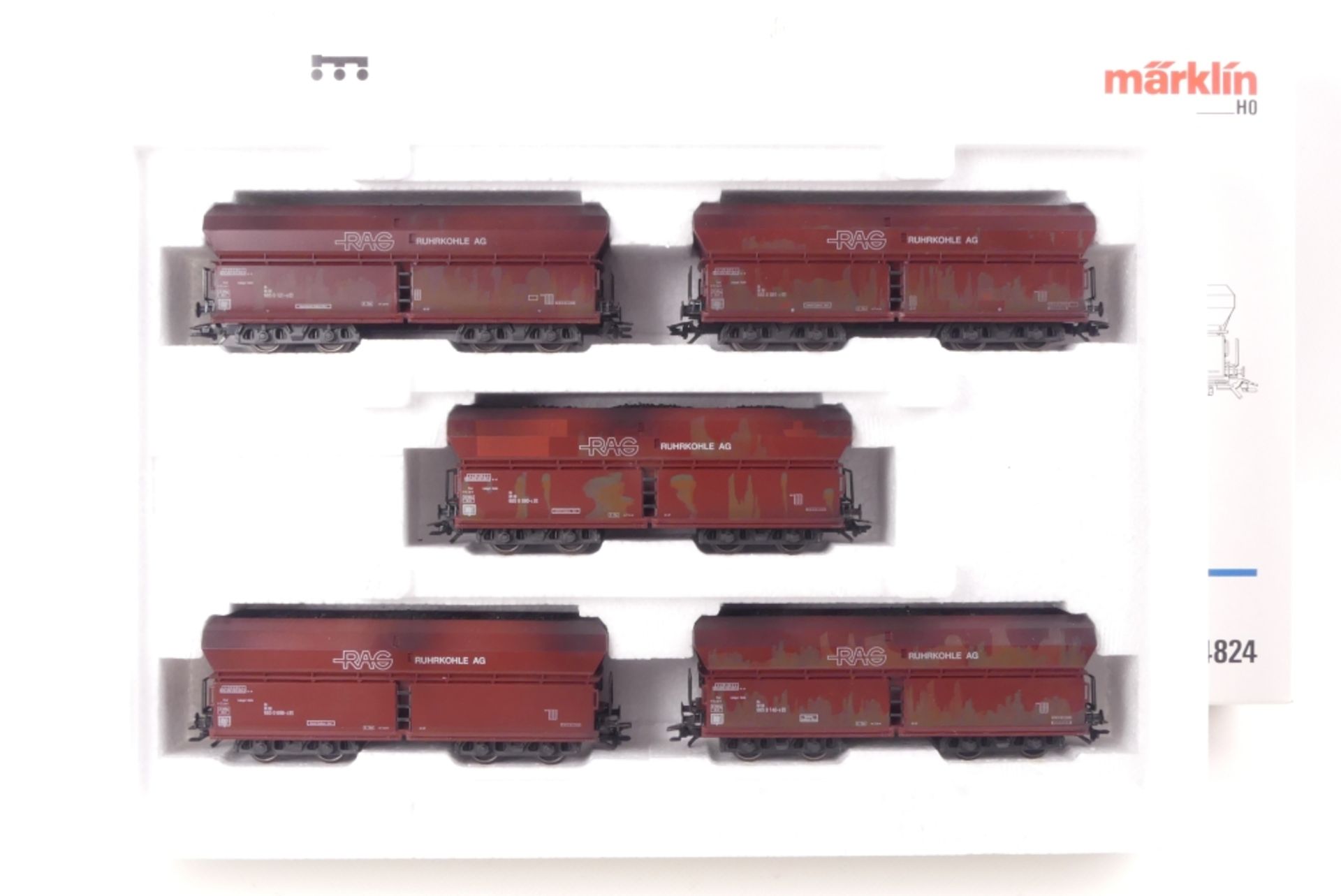 Märklin 4824Märklin 4824, Wagen-Set "Ruhrkohle AG", fünf Selbstentladewagen beladen