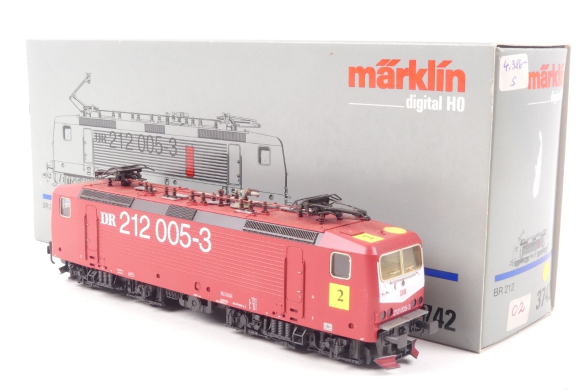 Märklin 3742Märklin 3742, Elektrolokomotive "DR 212 005-3", der DR (DDR), Digital-*-