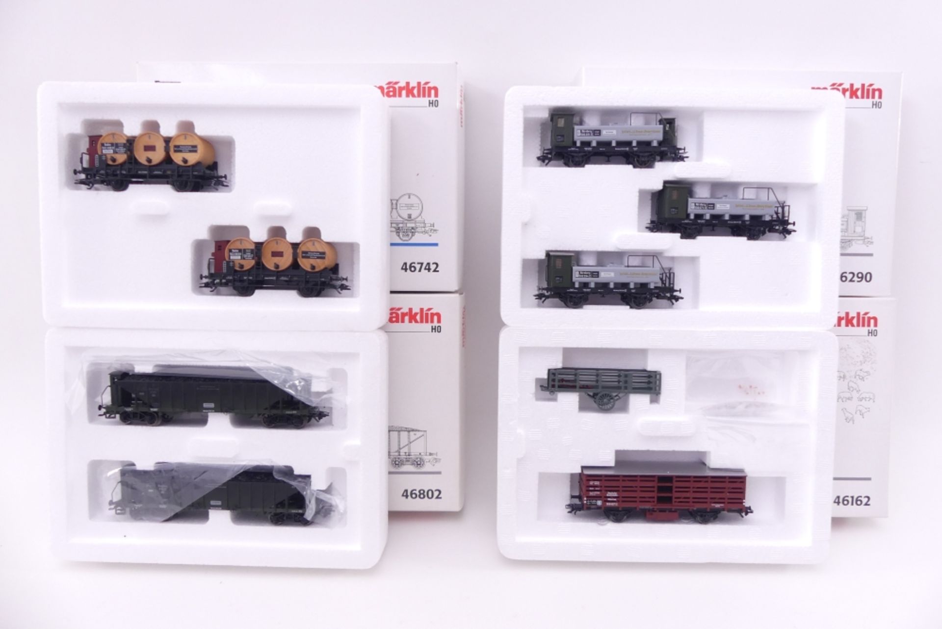 Märklin vier Wagen-Sets, 46162, Kleinteile abgebrochen, Boden locker, 46742, 46290, 48802, sehr